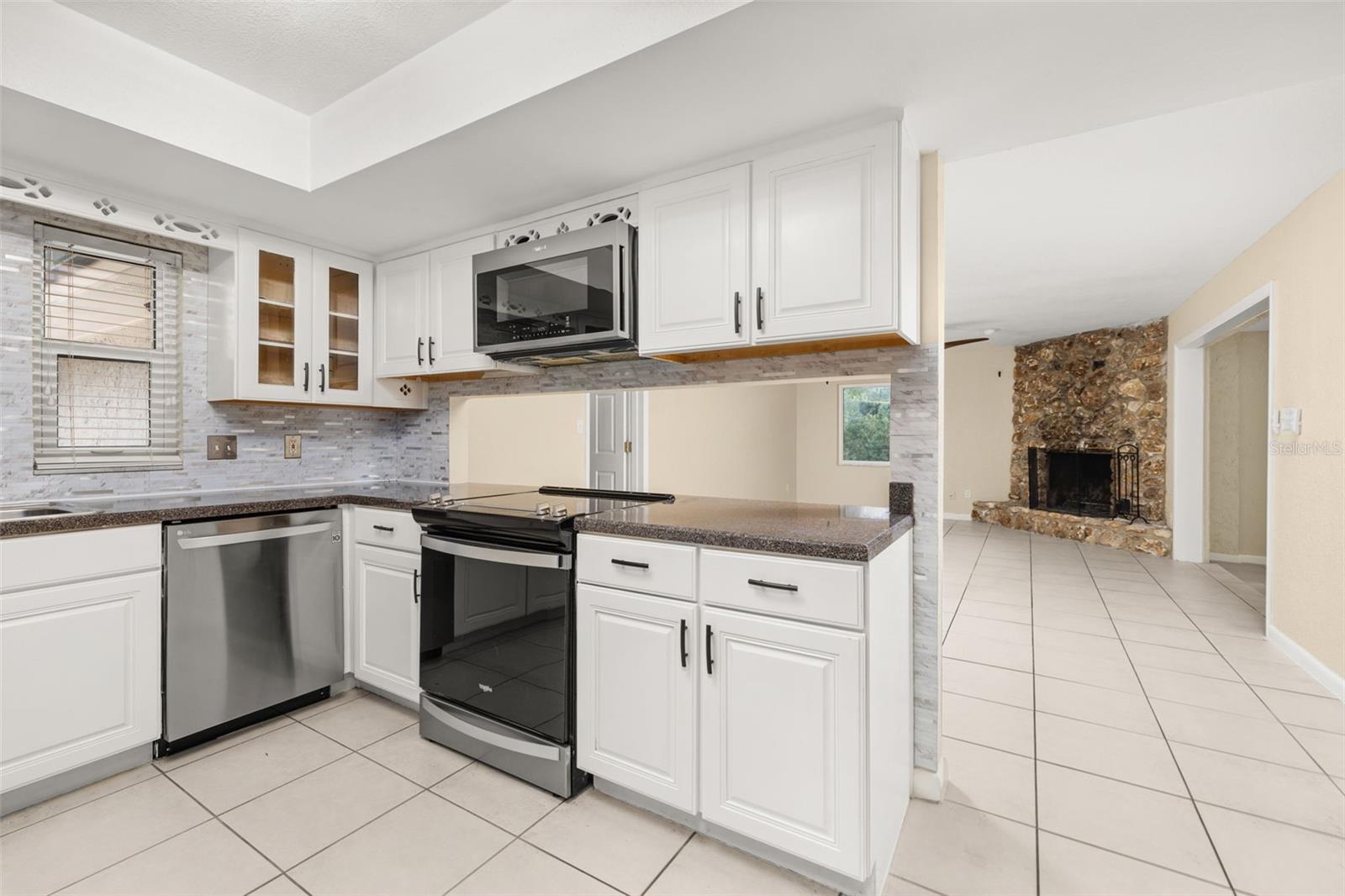 SWEETWATER OAKS SEC 04 - Residential