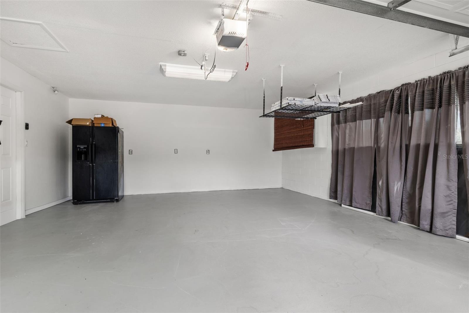 SWEETWATER OAKS SEC 04 - Residential