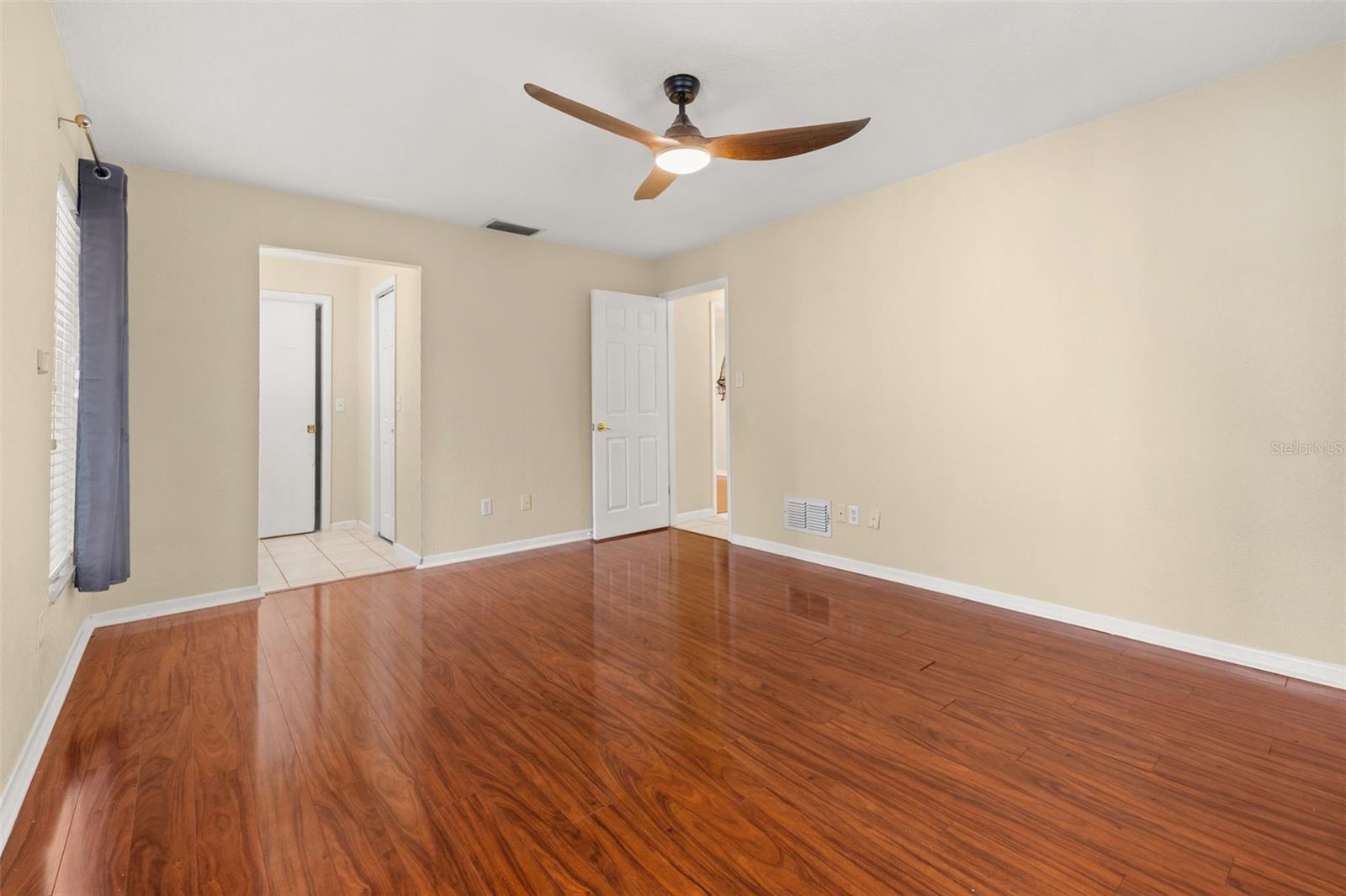 SWEETWATER OAKS SEC 04 - Residential