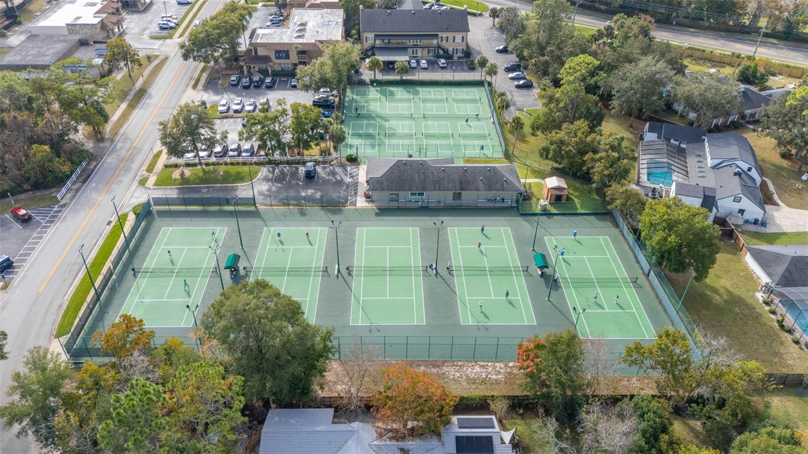 SWEETWATER OAKS SEC 04 - Residential