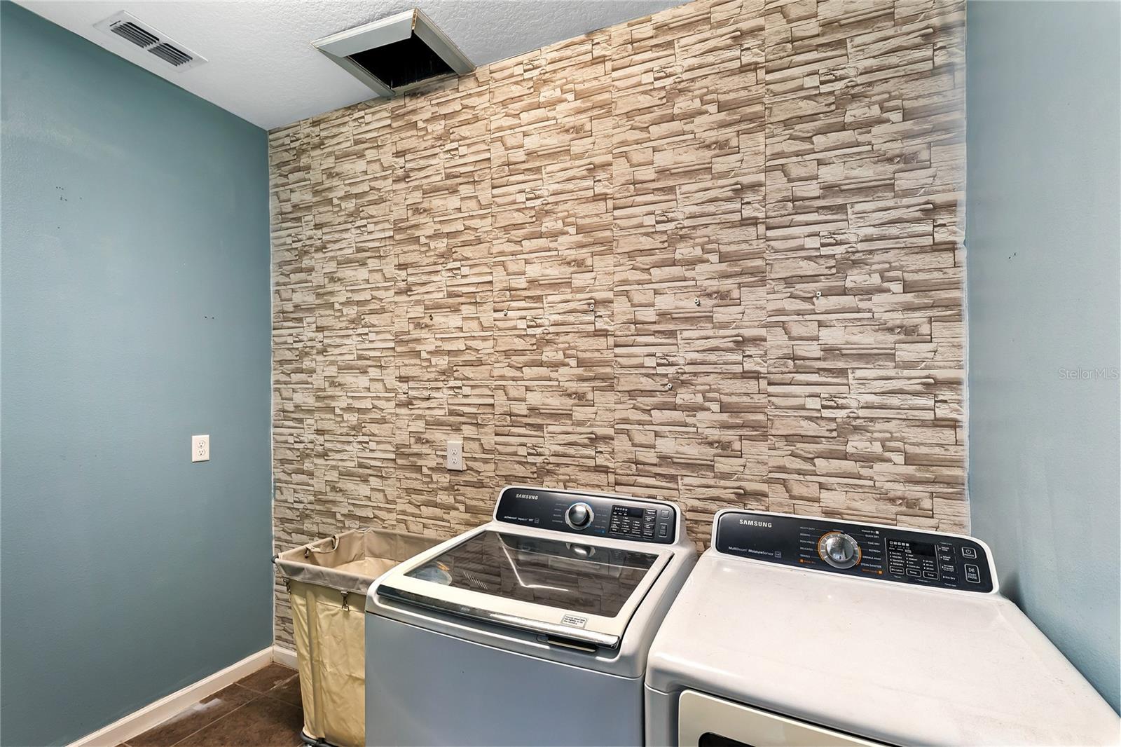 MOUNT DORA SUMMERBROOKE - Residential