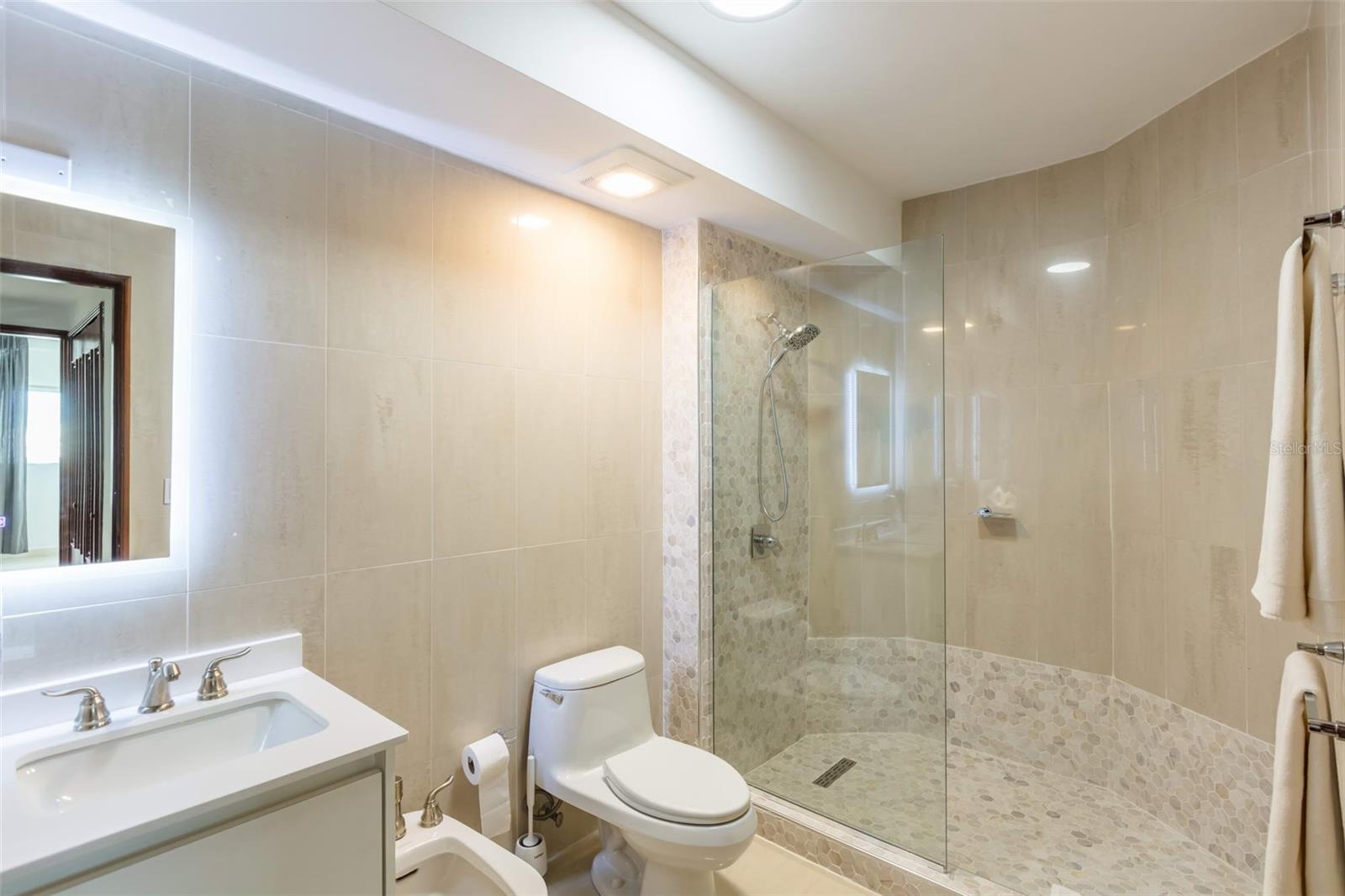 COND. ACQUAMARINA - Residential