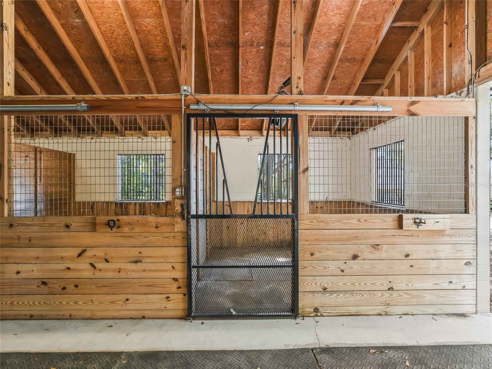 SADDLEBROOK EQUESTRIAN PARK - Residential