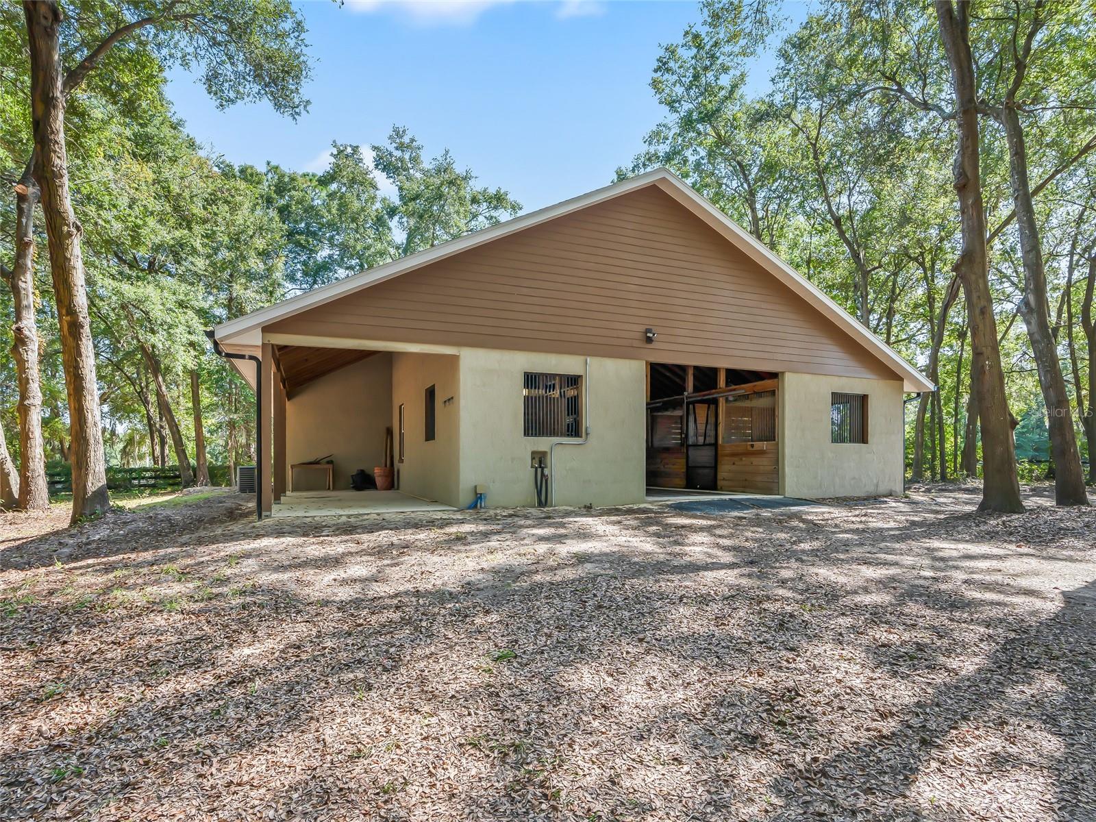 SADDLEBROOK EQUESTRIAN PARK - Residential