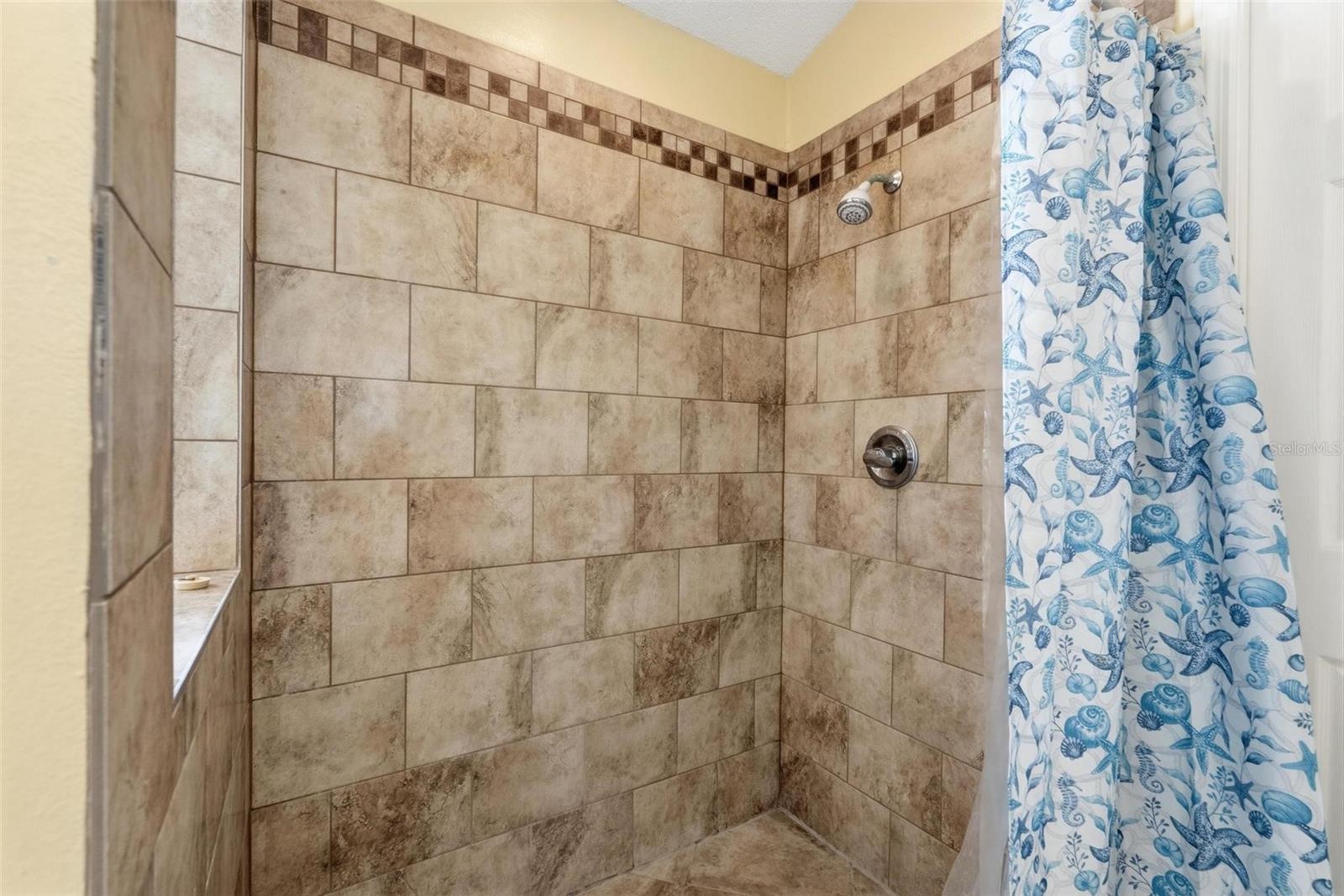 CENTURY WOODS - Residential