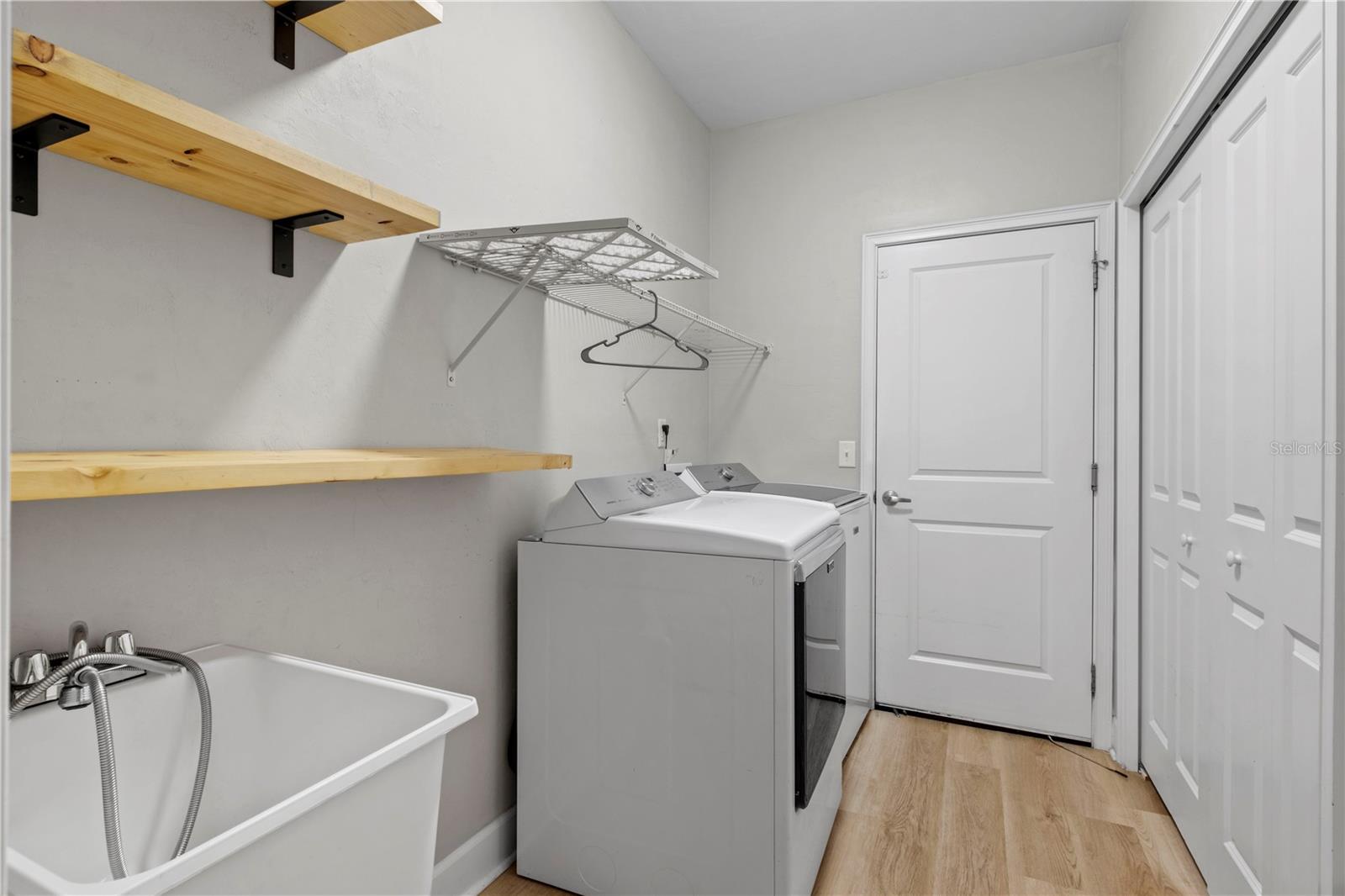 REPLAT SYLVANIA TERRACE - Residential