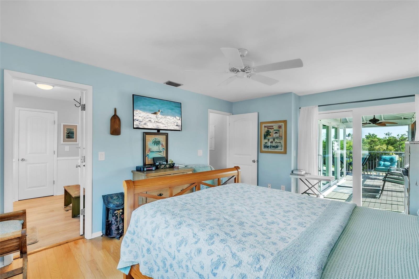 HOLMES BEACH 34TH UNIT - Residential