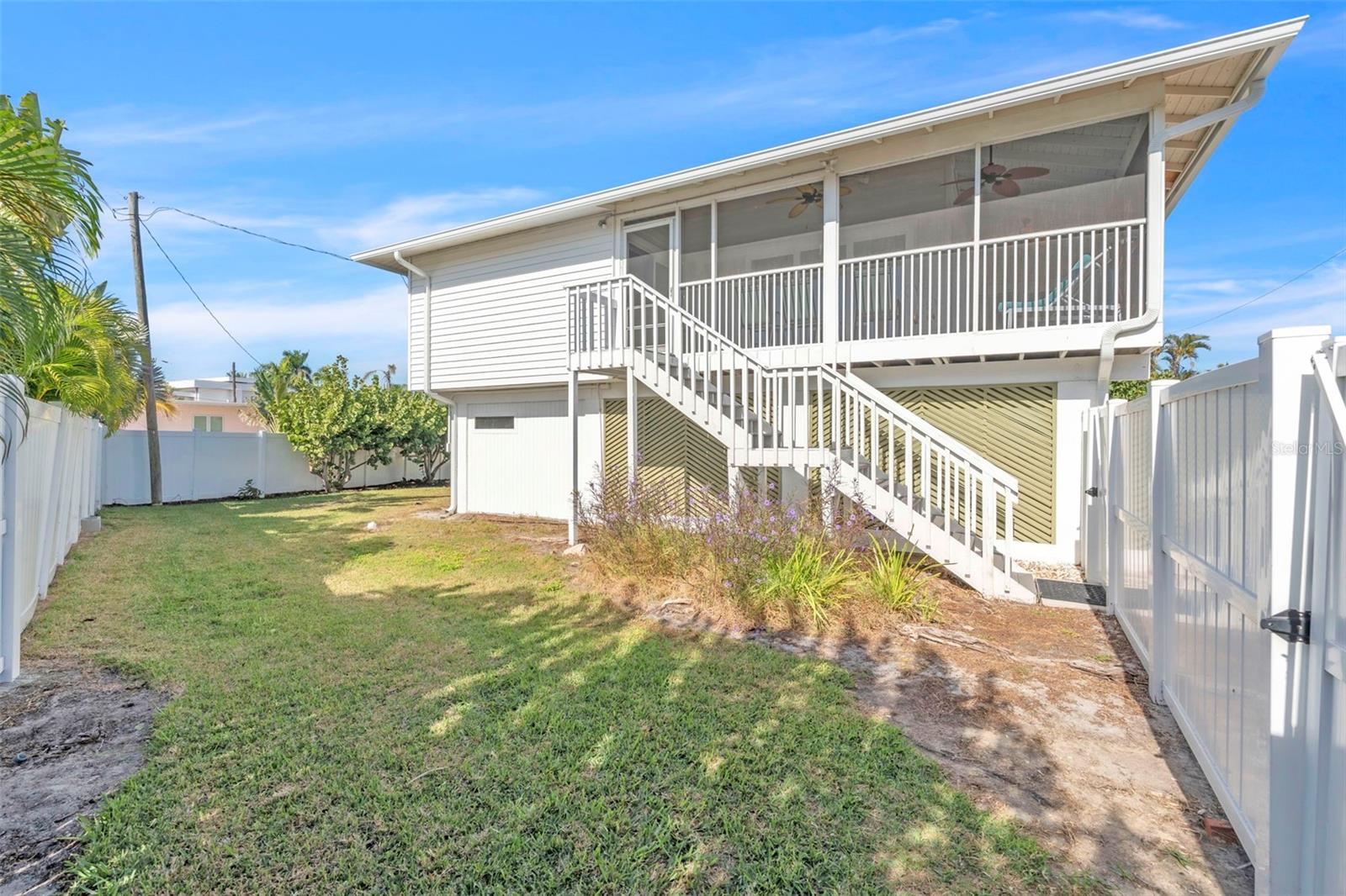 HOLMES BEACH 34TH UNIT - Residential