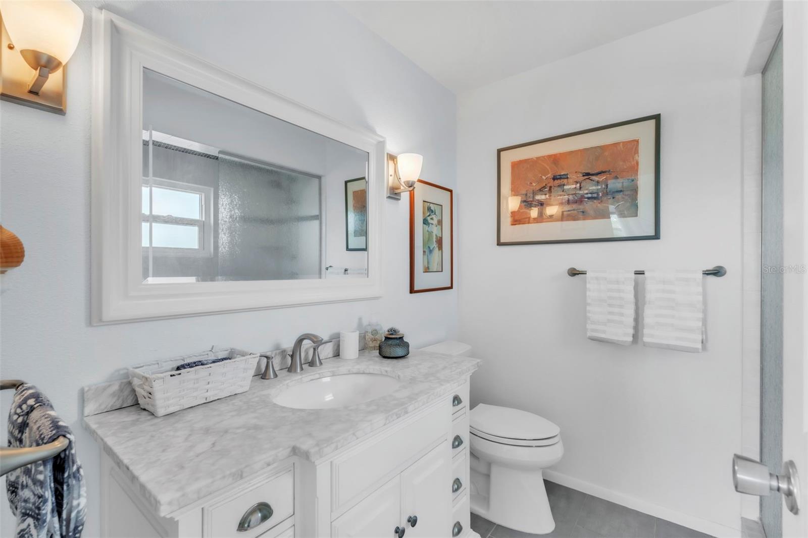 HOLMES BEACH 34TH UNIT - Residential