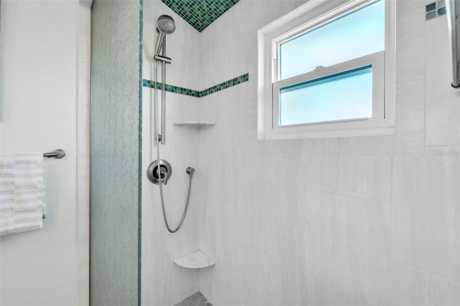 HOLMES BEACH 34TH UNIT - Residential