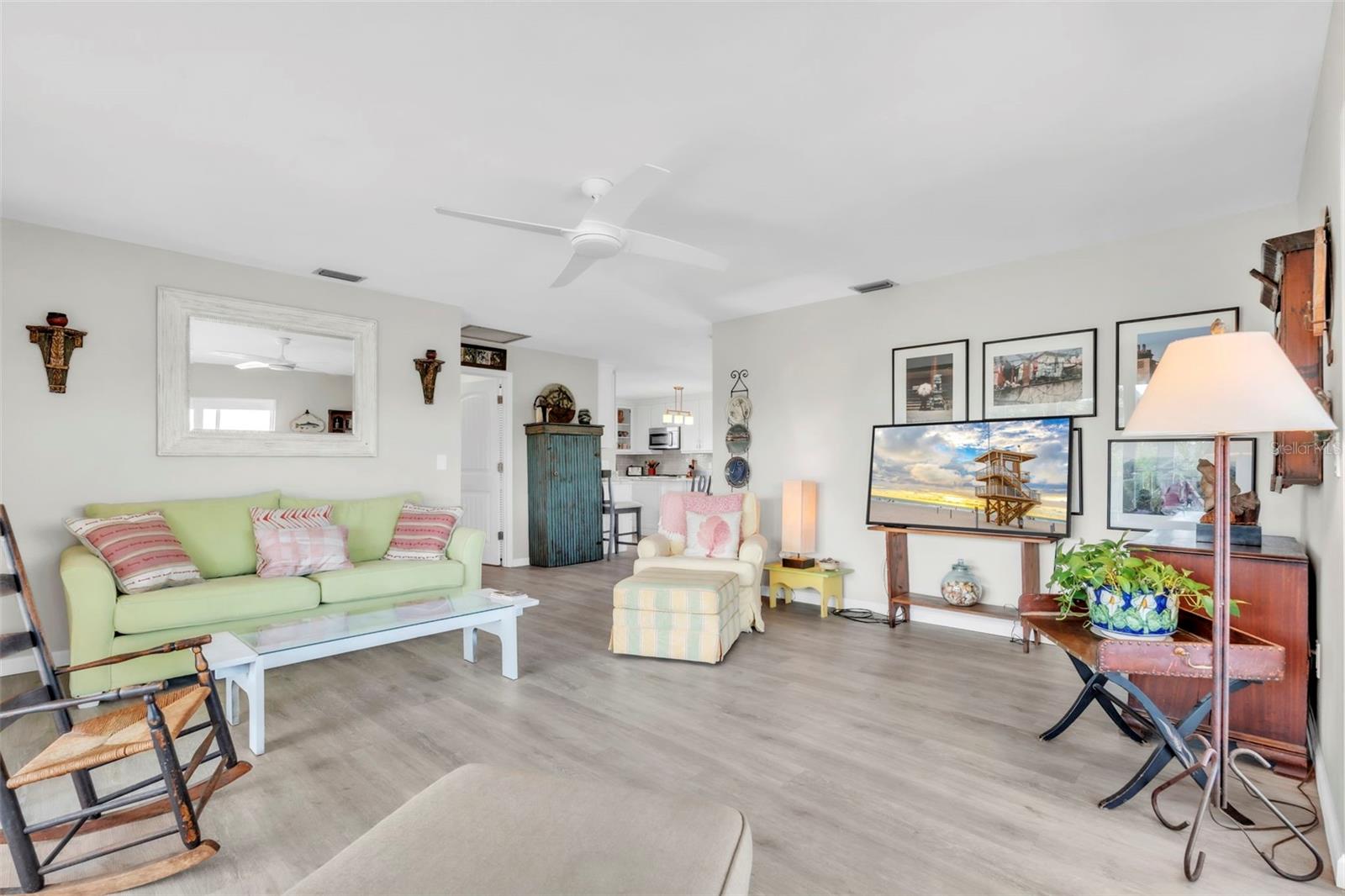 HOLMES BEACH 34TH UNIT - Residential