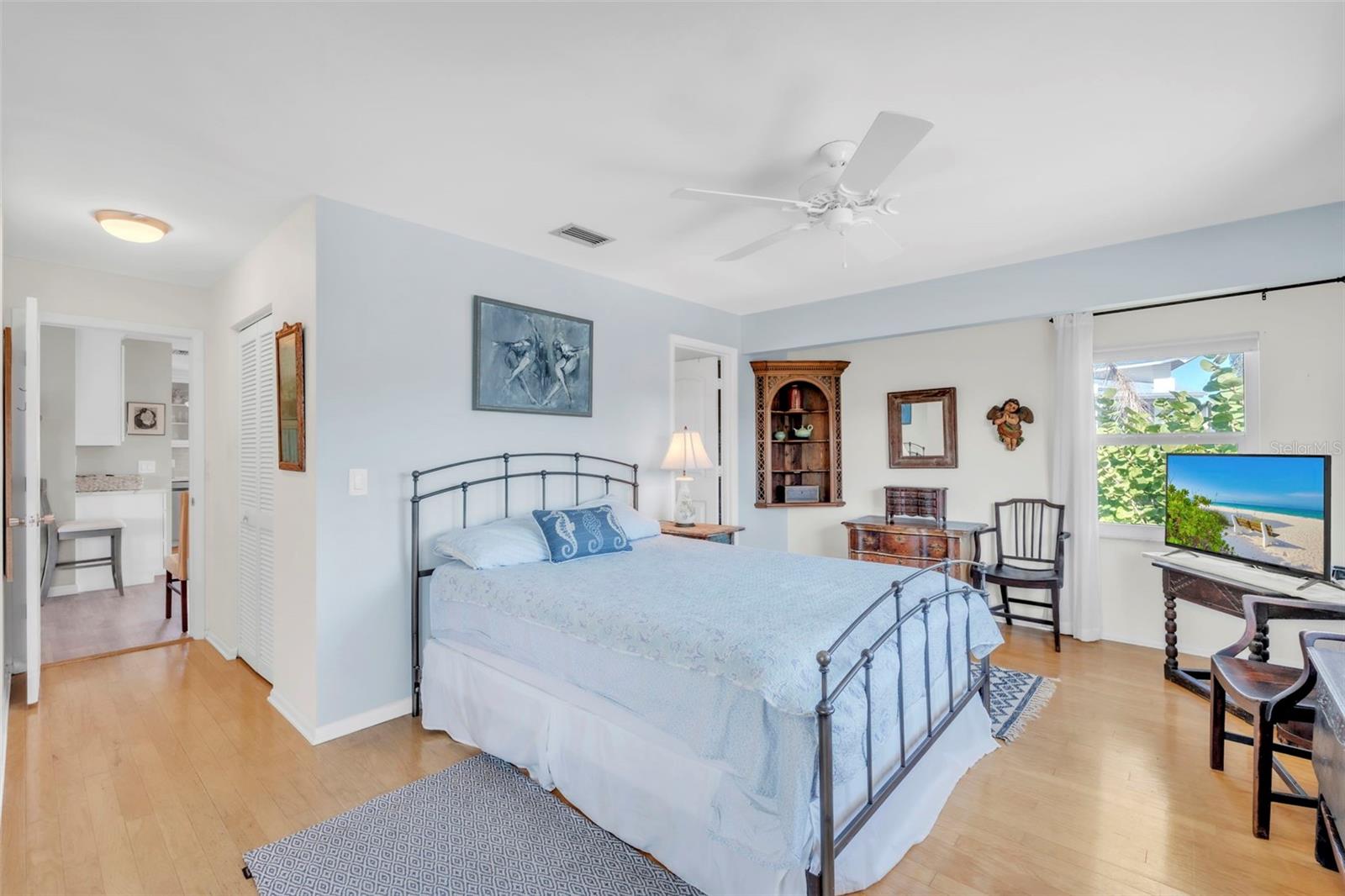 HOLMES BEACH 34TH UNIT - Residential