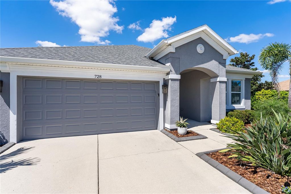 Photo of 728 Rosemary Circle, Bradenton, FL 34212 (MLS # A4685808)