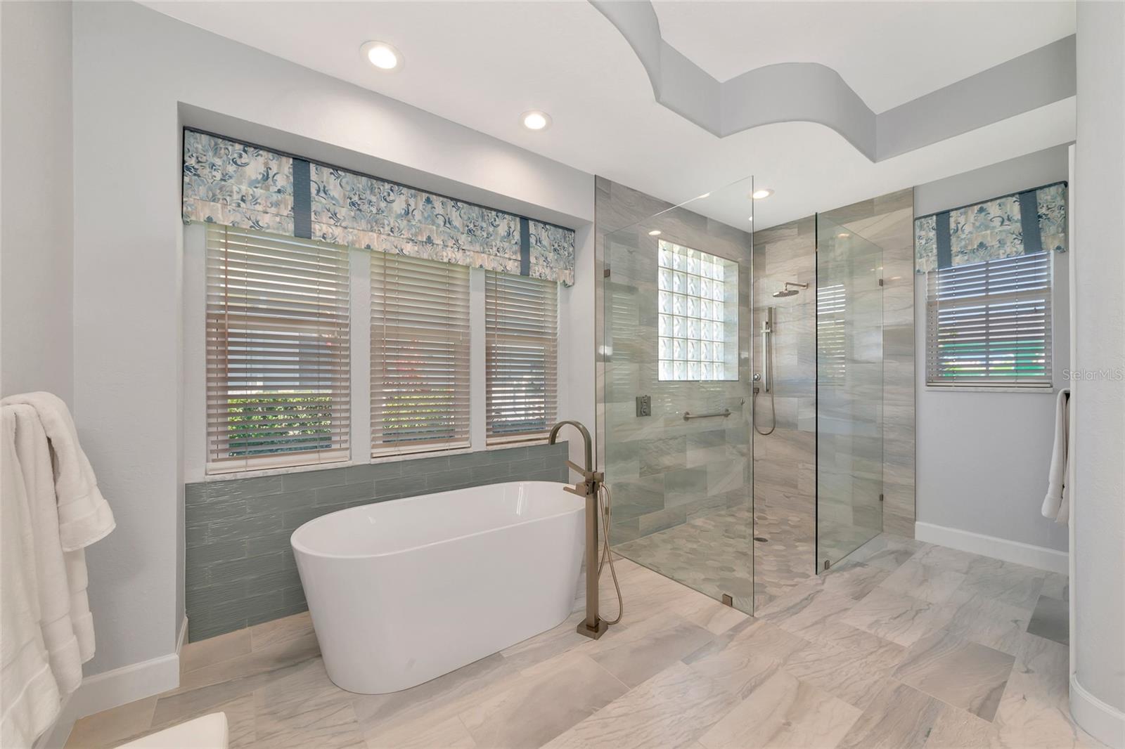 WATERLEFE GOLF & RIVER CLUB - Residential