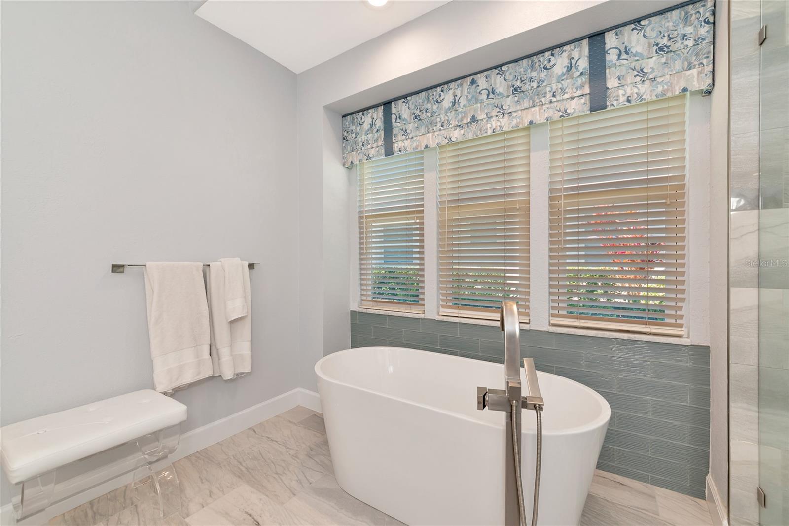 WATERLEFE GOLF & RIVER CLUB - Residential