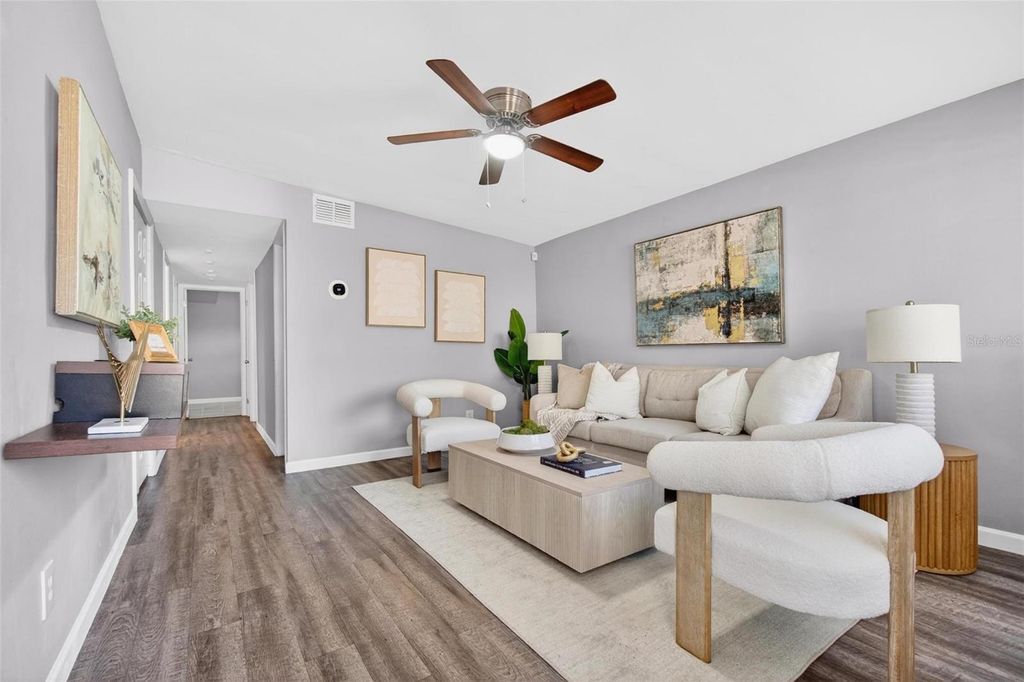 Photo of 620 50th Avenue N, St Petersburg, FL 33703 (MLS # TB8470360)