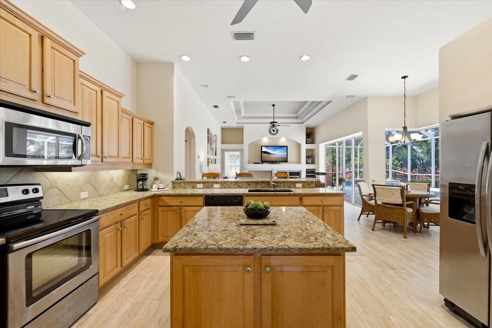 RIVER CLUB SOUTH - Residential