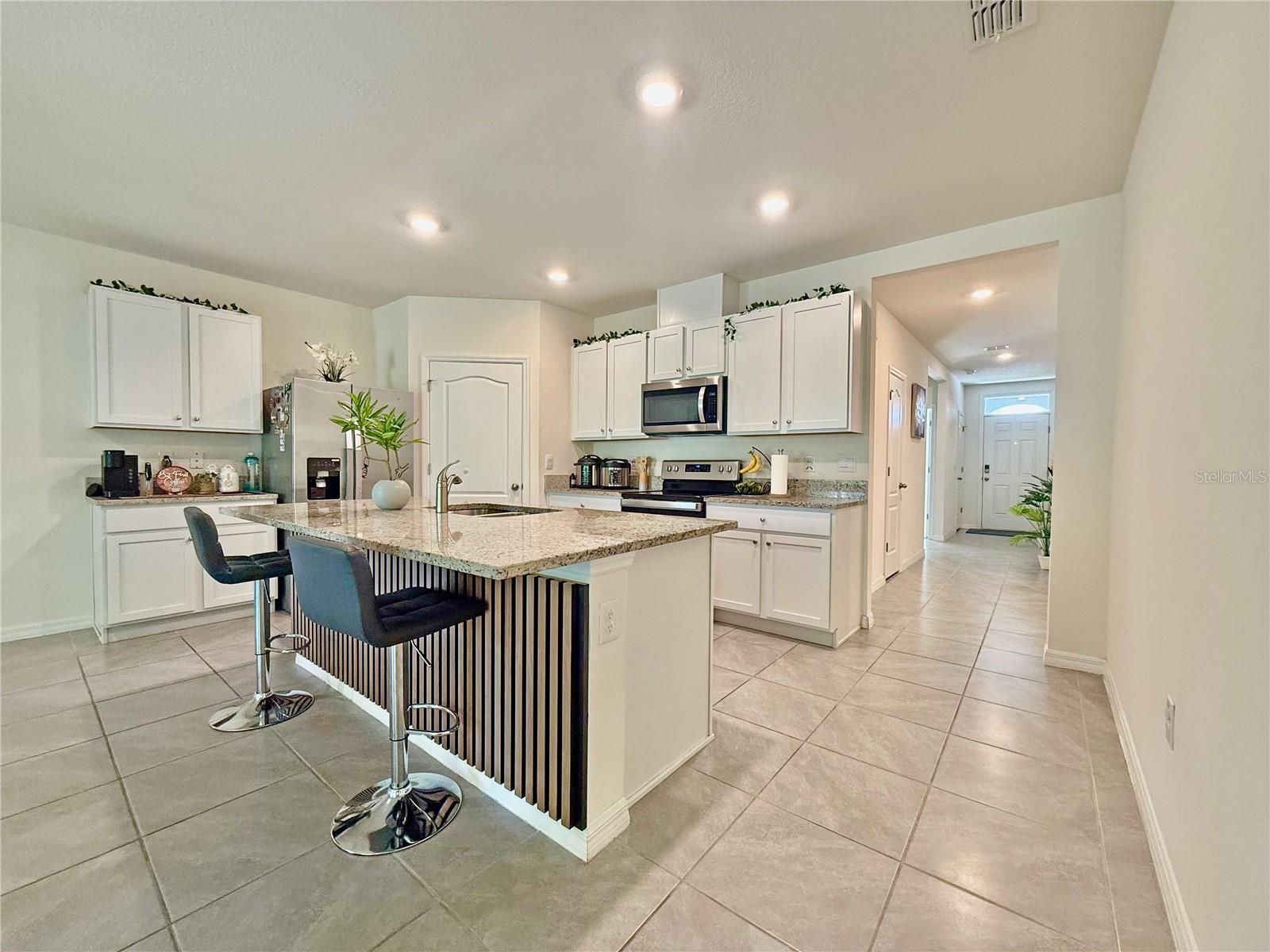 DELTONA LAKES UNIT 04 - Residential