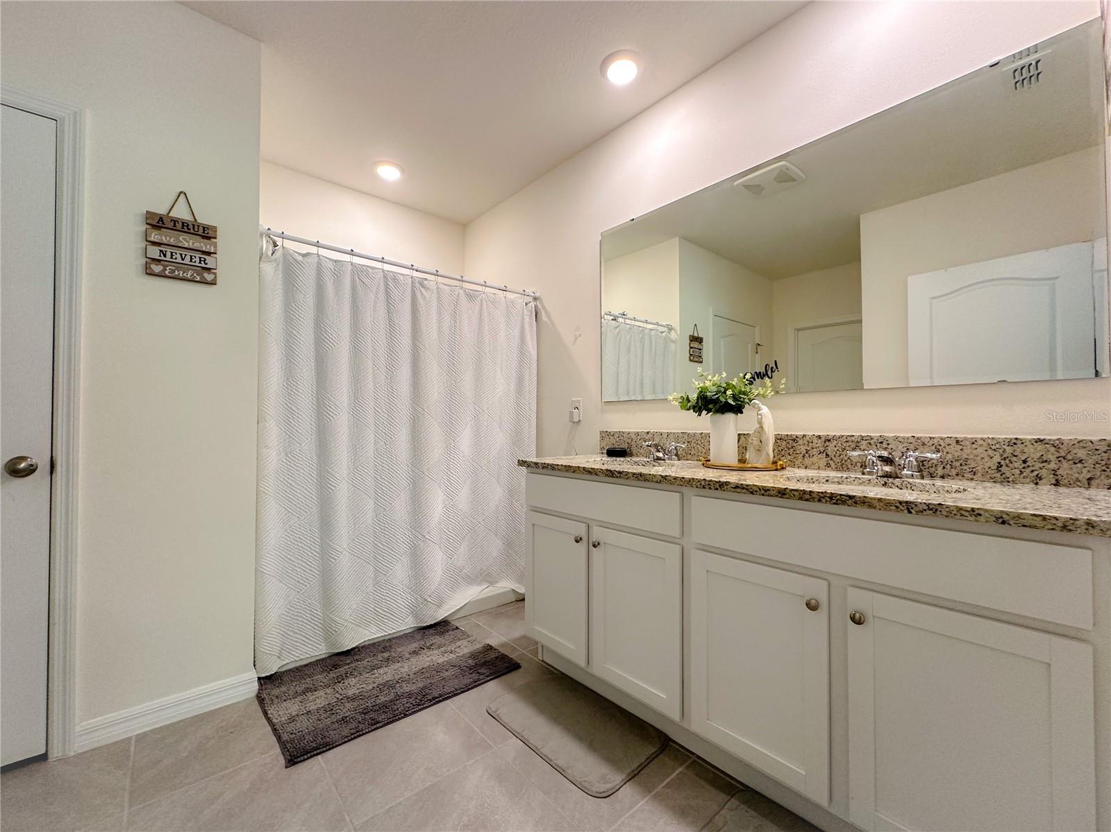 DELTONA LAKES UNIT 04 - Residential