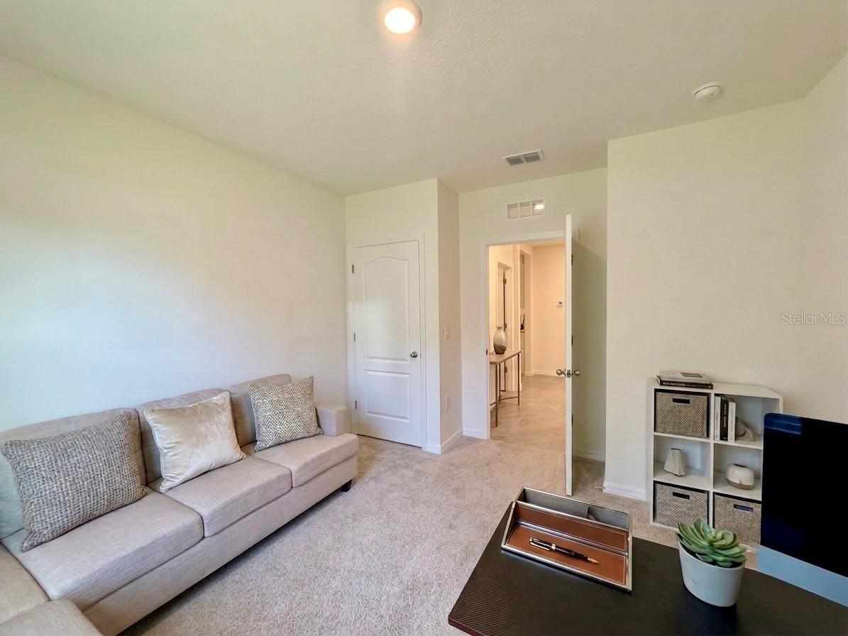 DELTONA LAKES UNIT 04 - Residential
