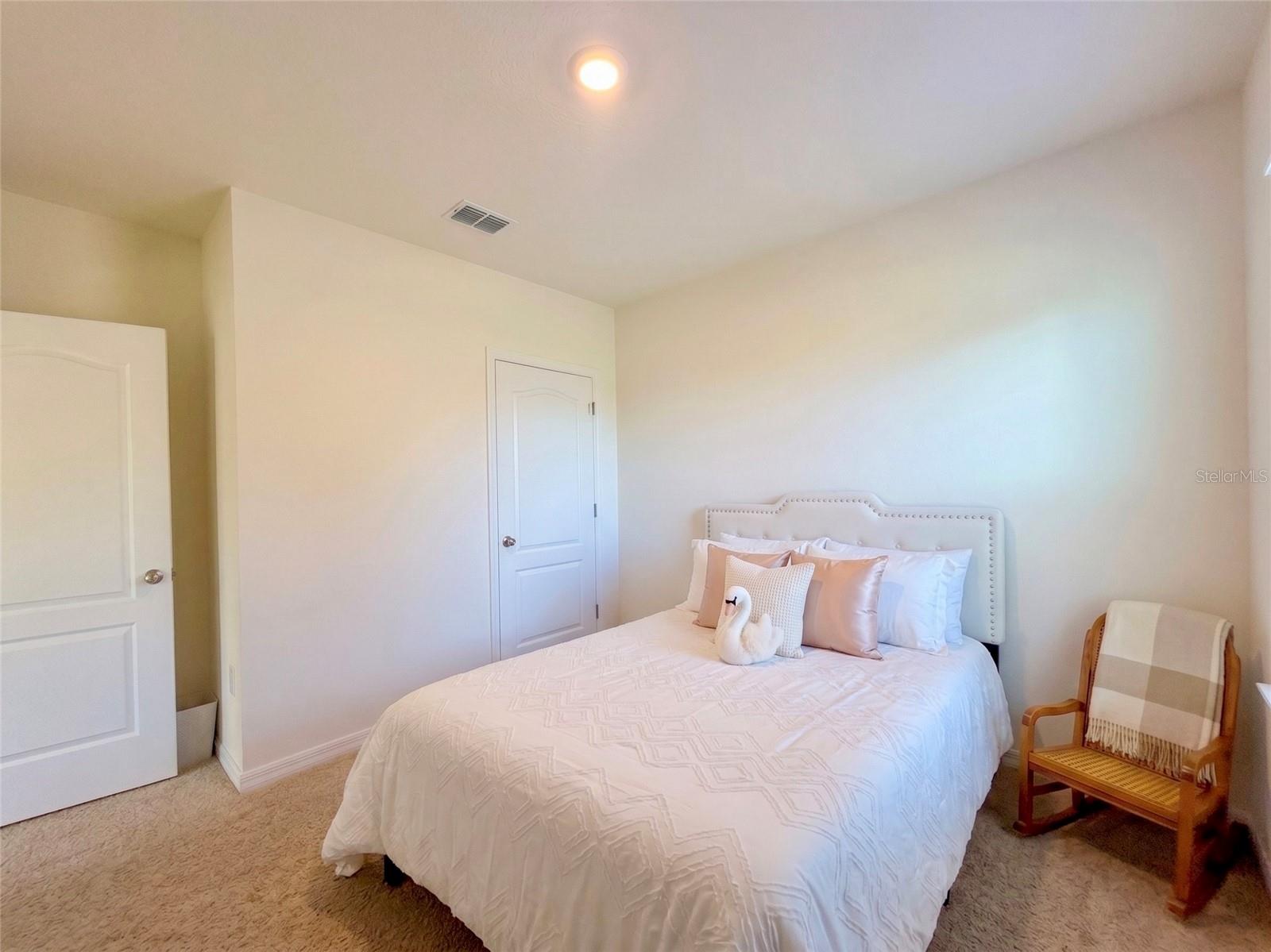DELTONA LAKES UNIT 04 - Residential