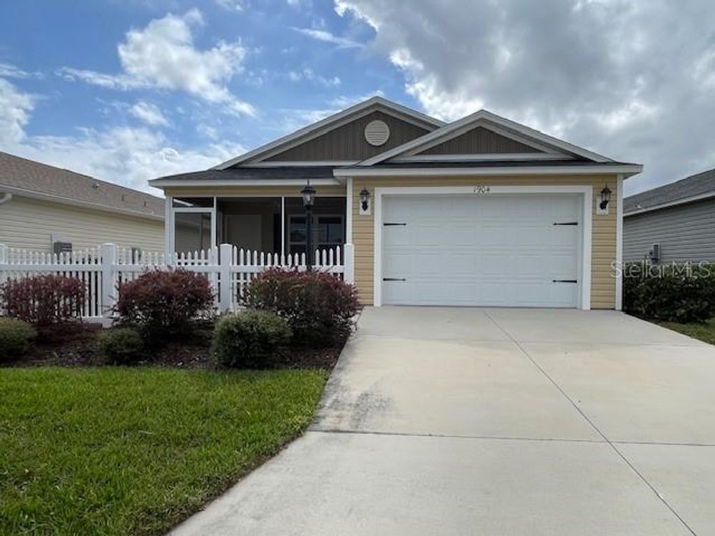 Photo of 1904 Groesser, The Villages, FL 32163 (MLS # OM712290)