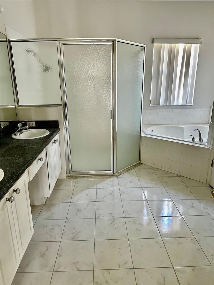 BELLALAGO - Residential Lease