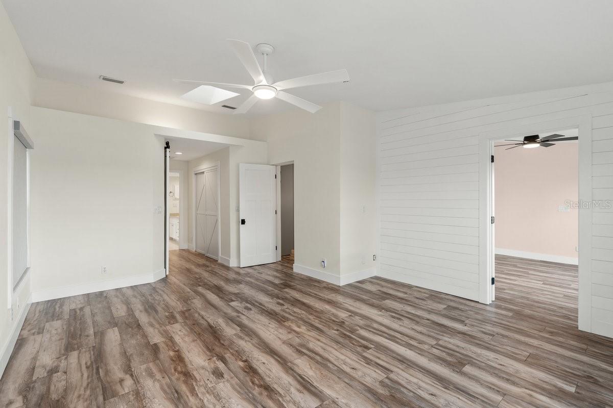 CAMEO POINT UNIT 02 - Residential