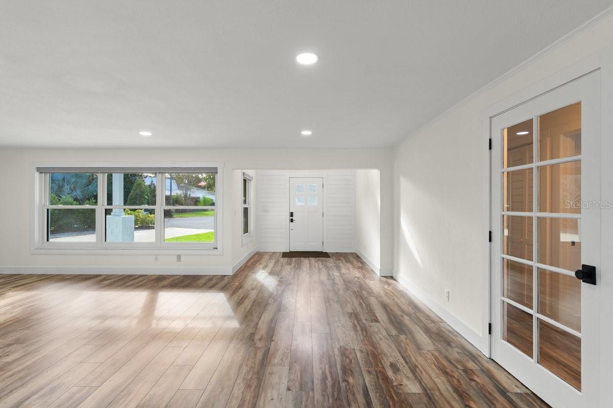 CAMEO POINT UNIT 02 - Residential