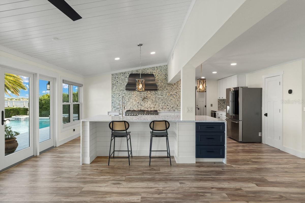 CAMEO POINT UNIT 02 - Residential