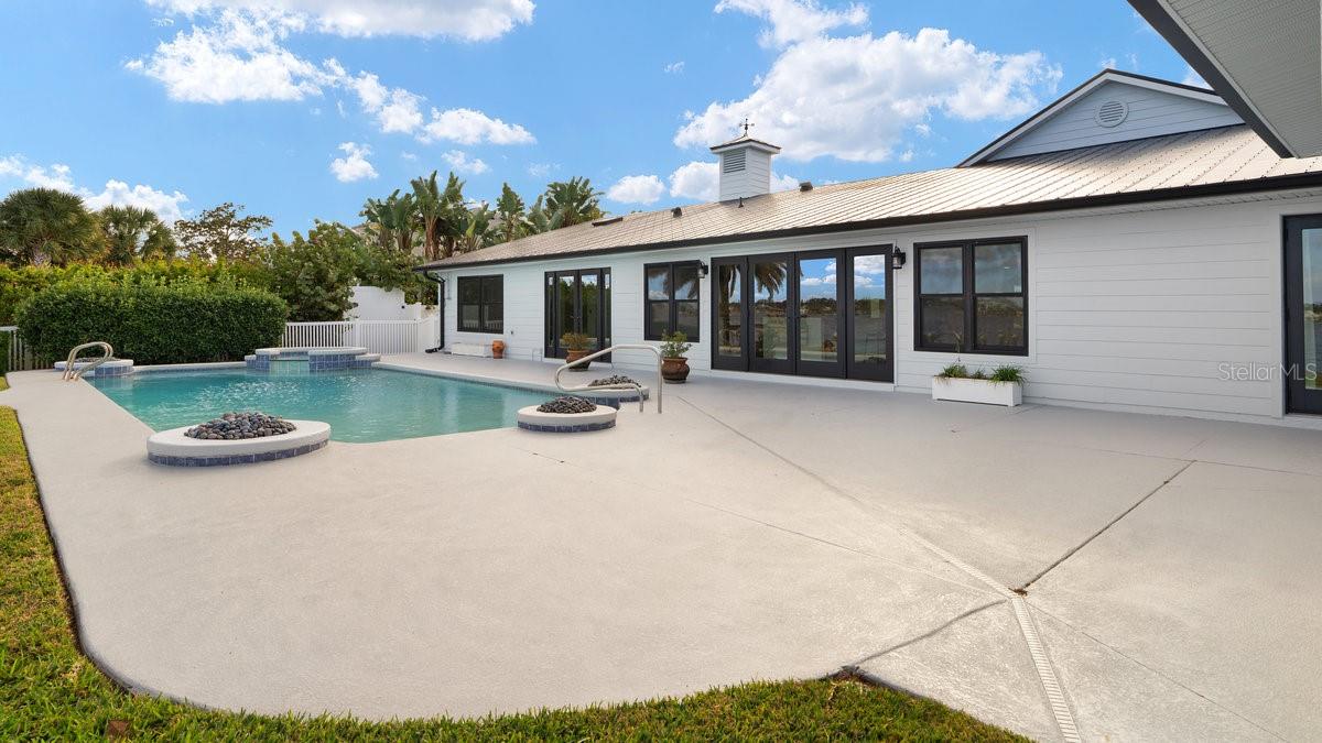 CAMEO POINT UNIT 02 - Residential