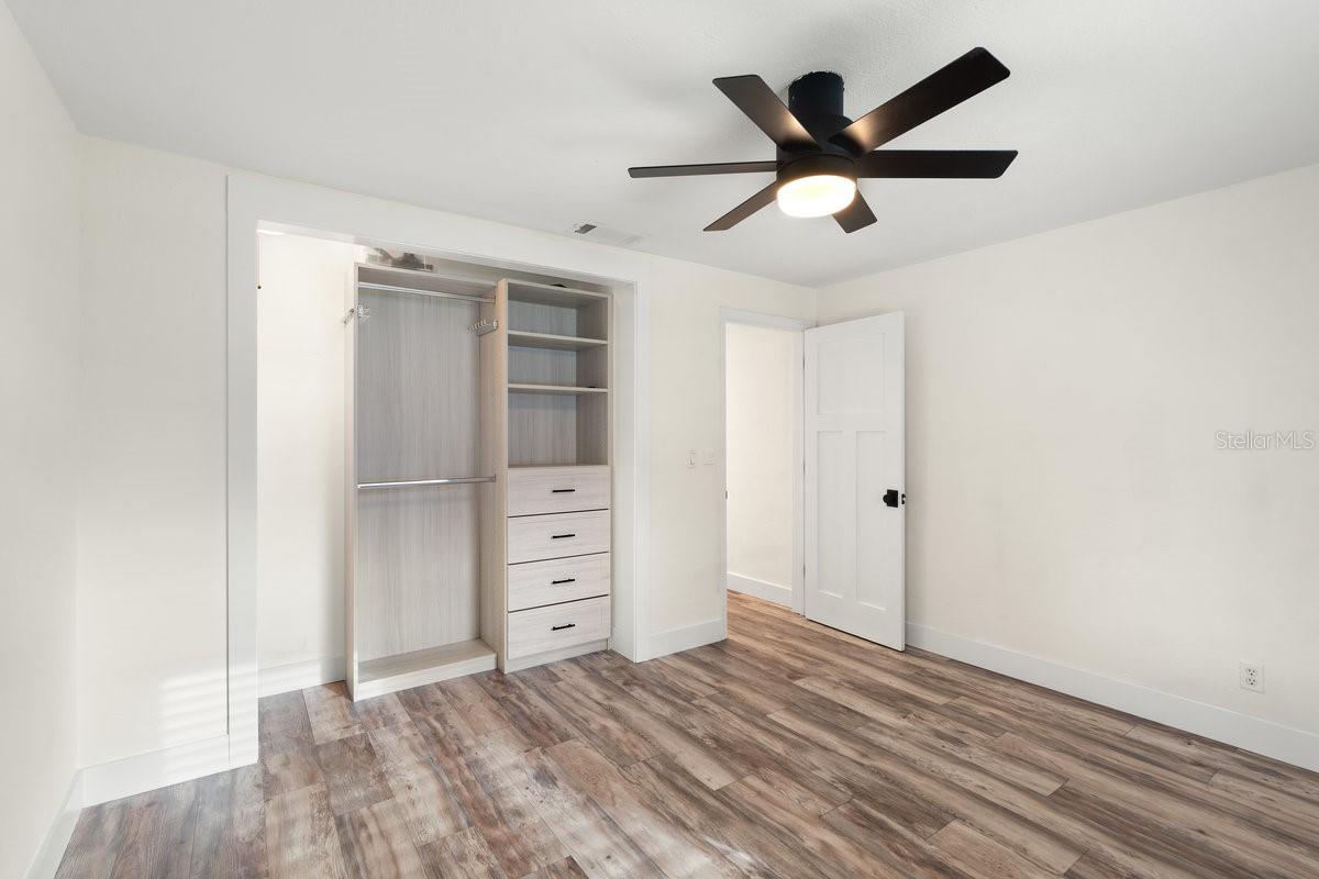 CAMEO POINT UNIT 02 - Residential