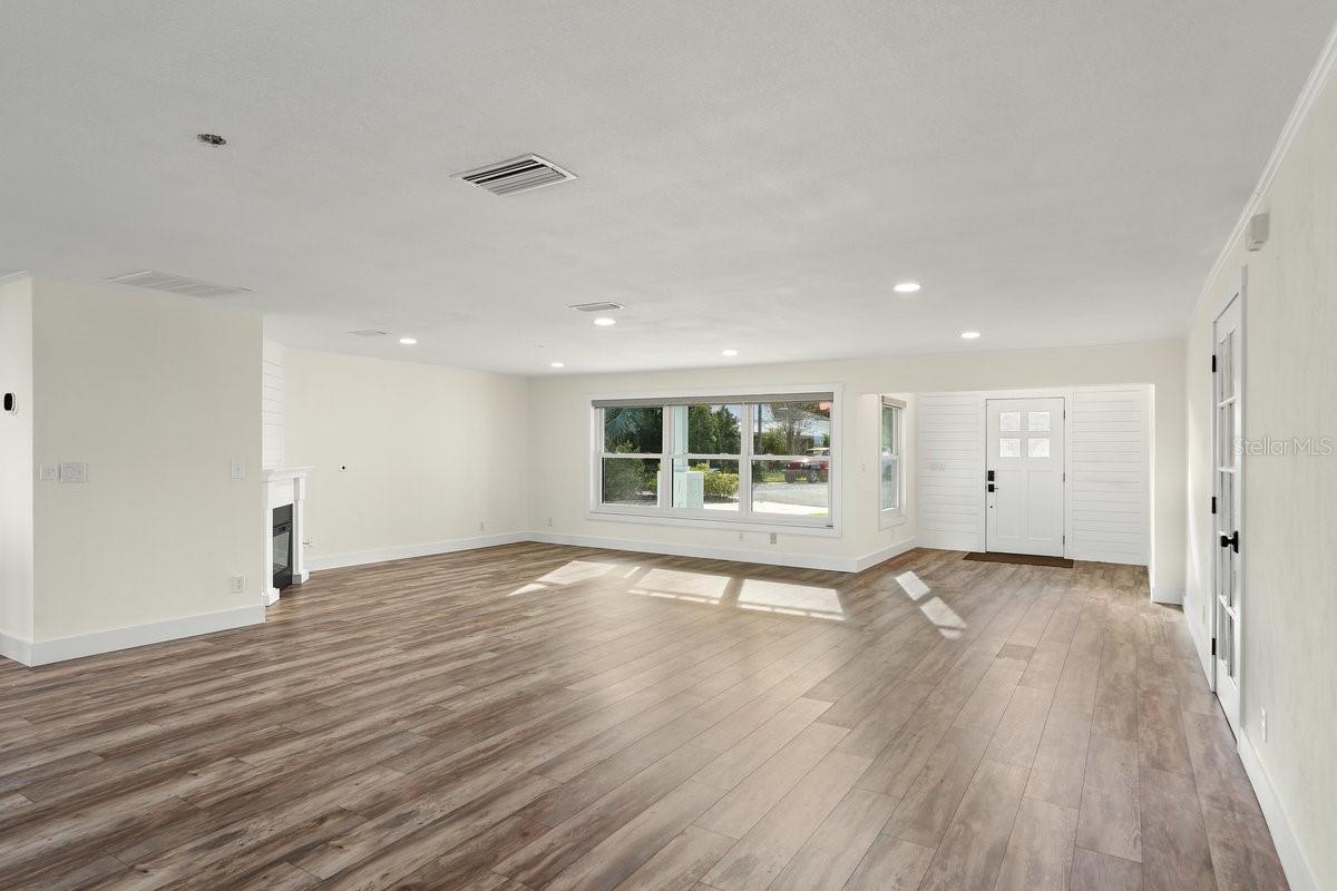 CAMEO POINT UNIT 02 - Residential