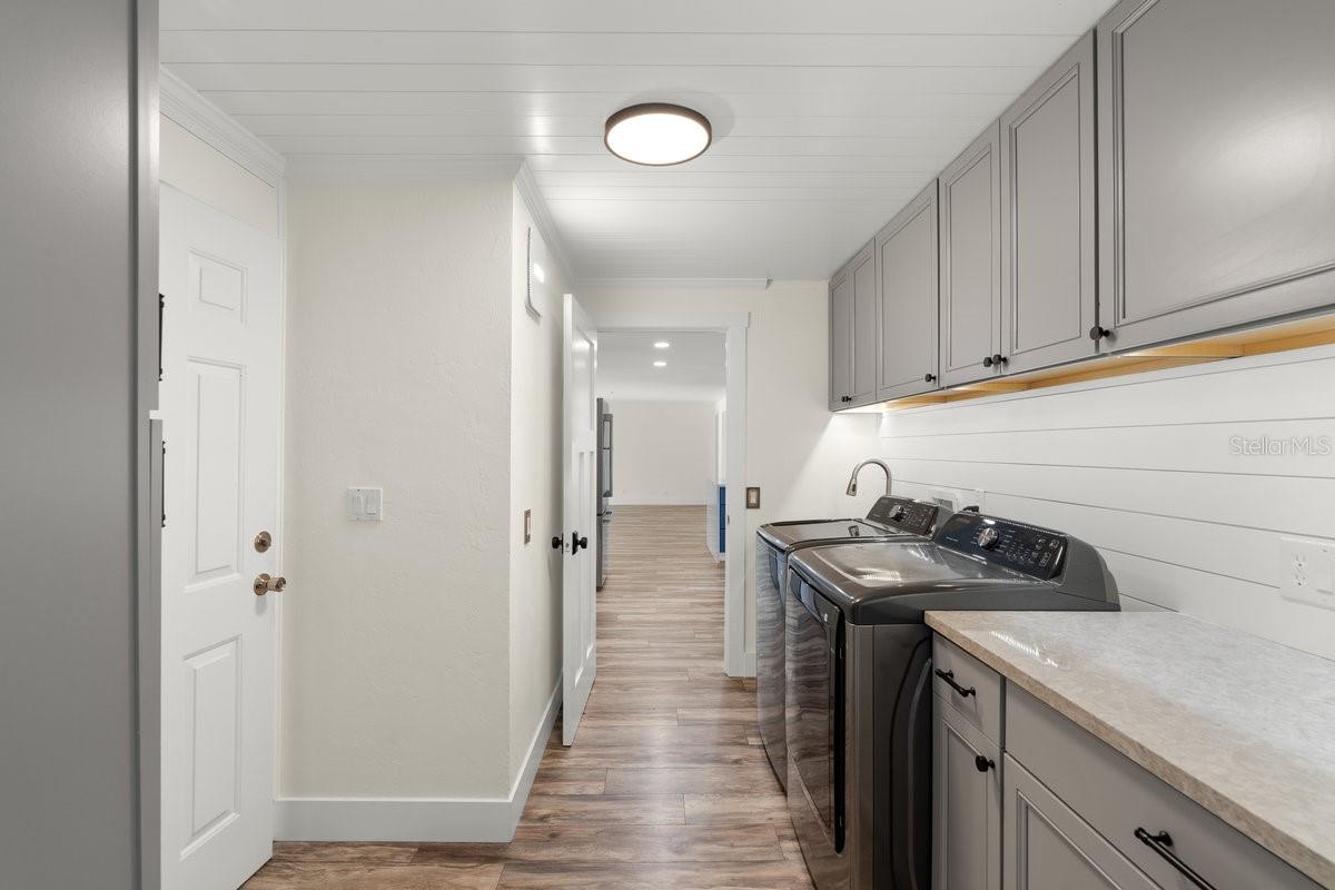 CAMEO POINT UNIT 02 - Residential