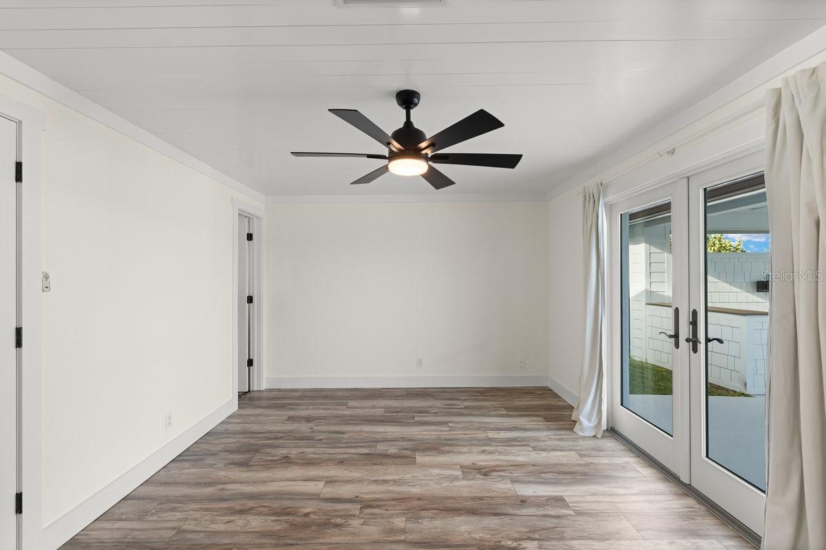 CAMEO POINT UNIT 02 - Residential