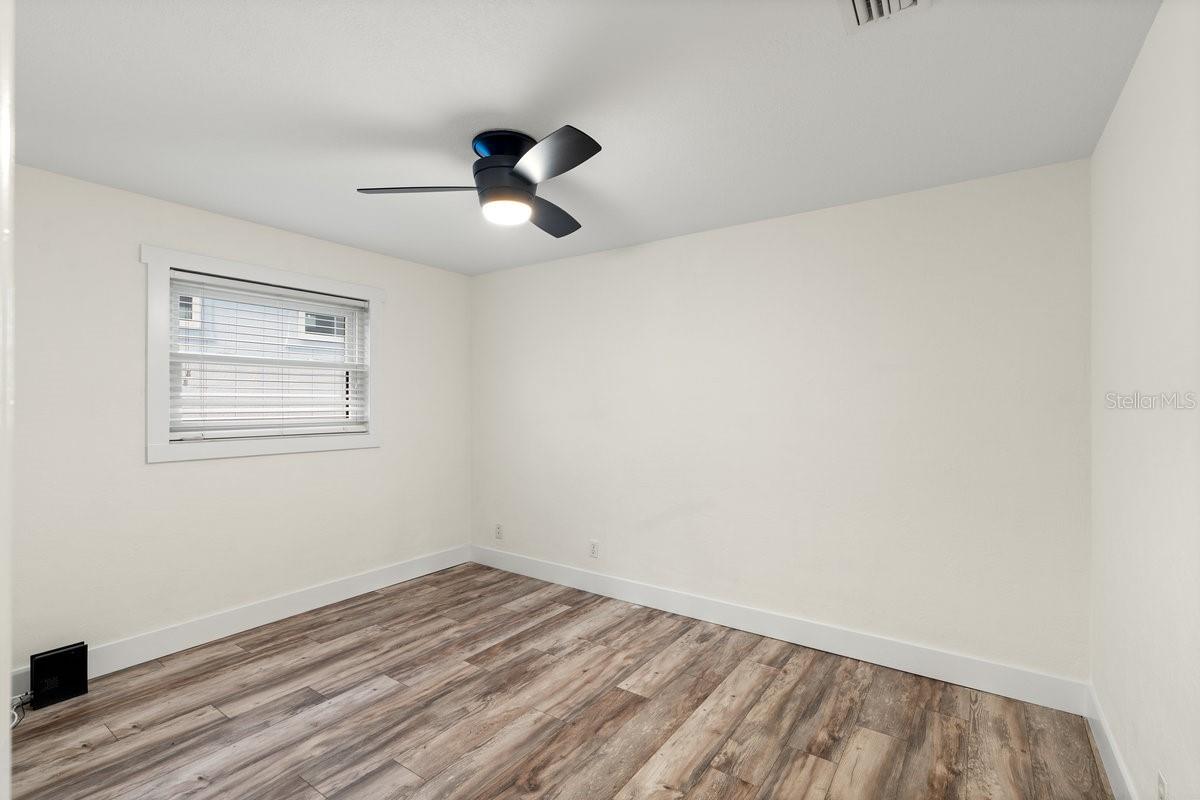 CAMEO POINT UNIT 02 - Residential