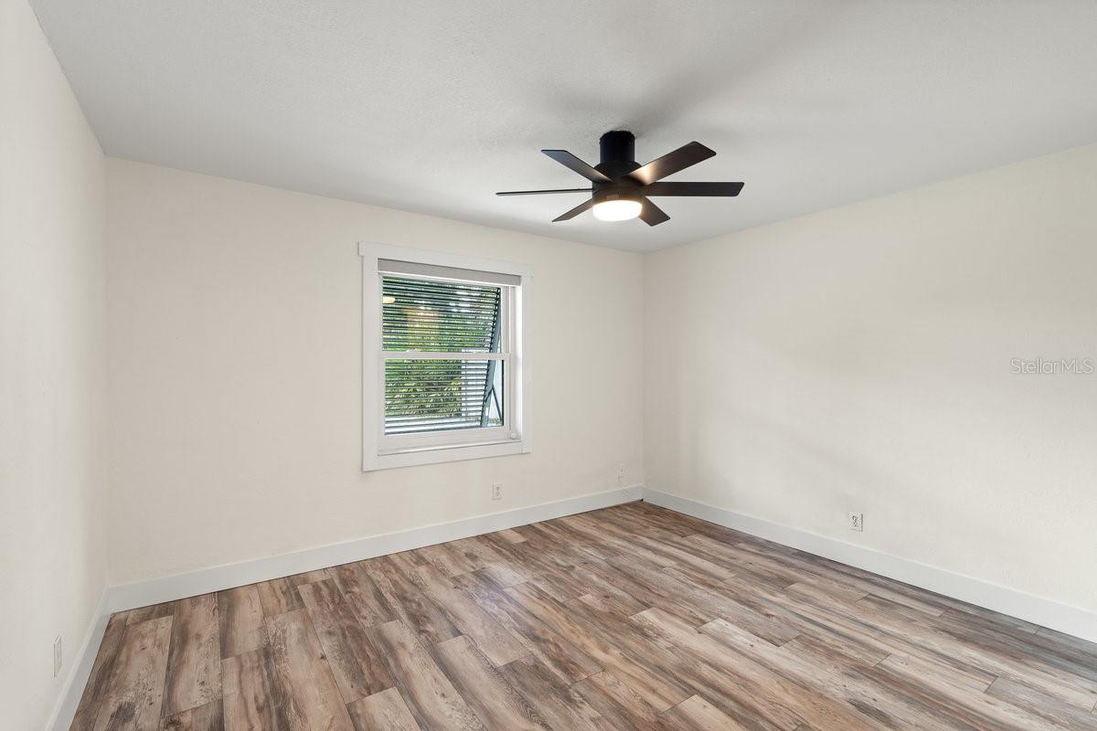 CAMEO POINT UNIT 02 - Residential