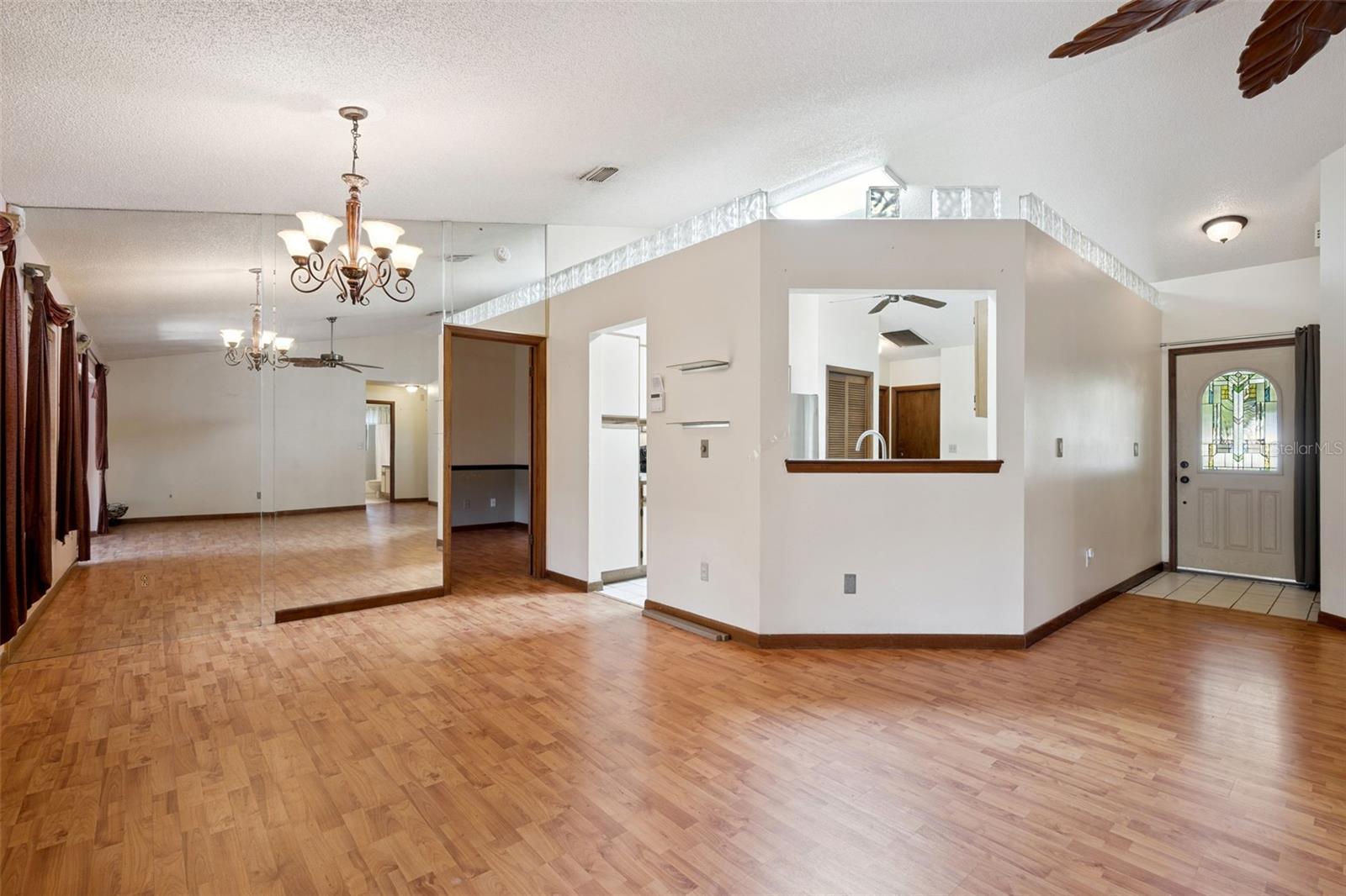 WINDSONG ESTATES - Residential