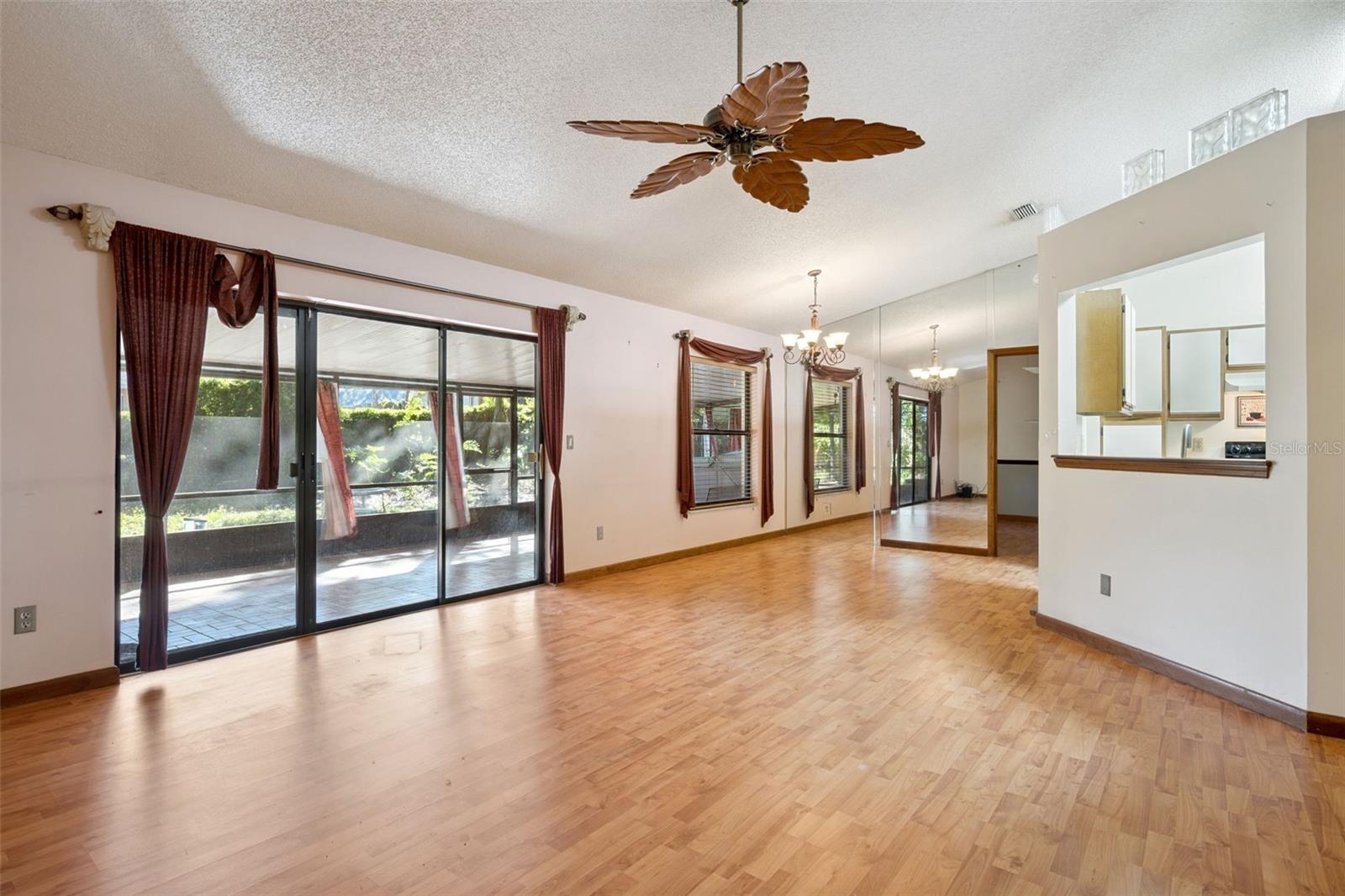 WINDSONG ESTATES - Residential