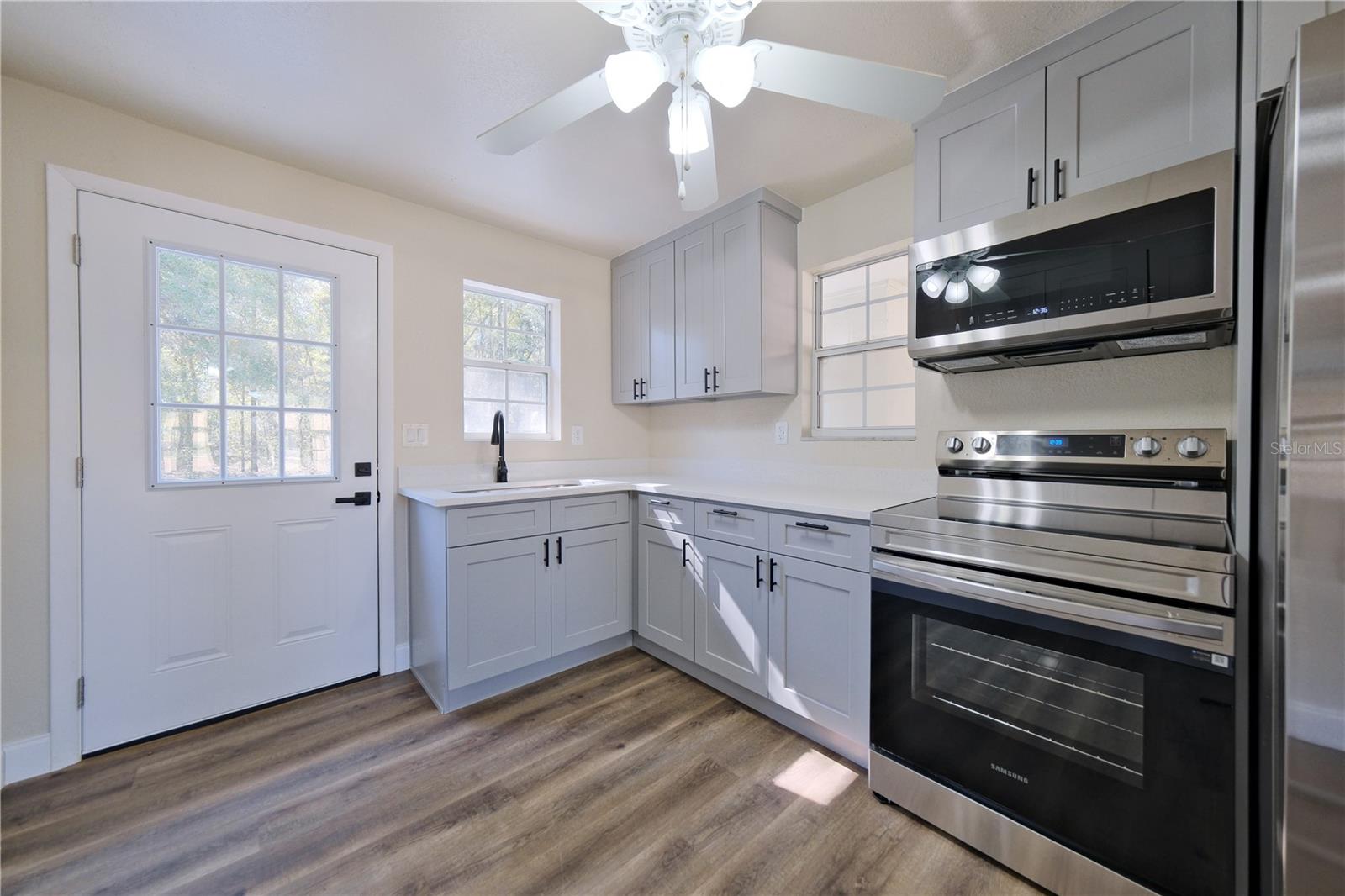 RAINBOW PARK 02 - Residential