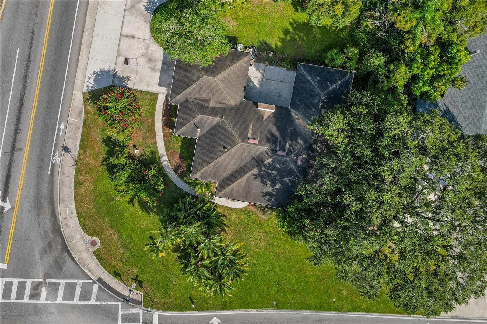 Casas a venda 1 - Jen Dantas 225 LAKE HOLLINGSWORTH DRIVE