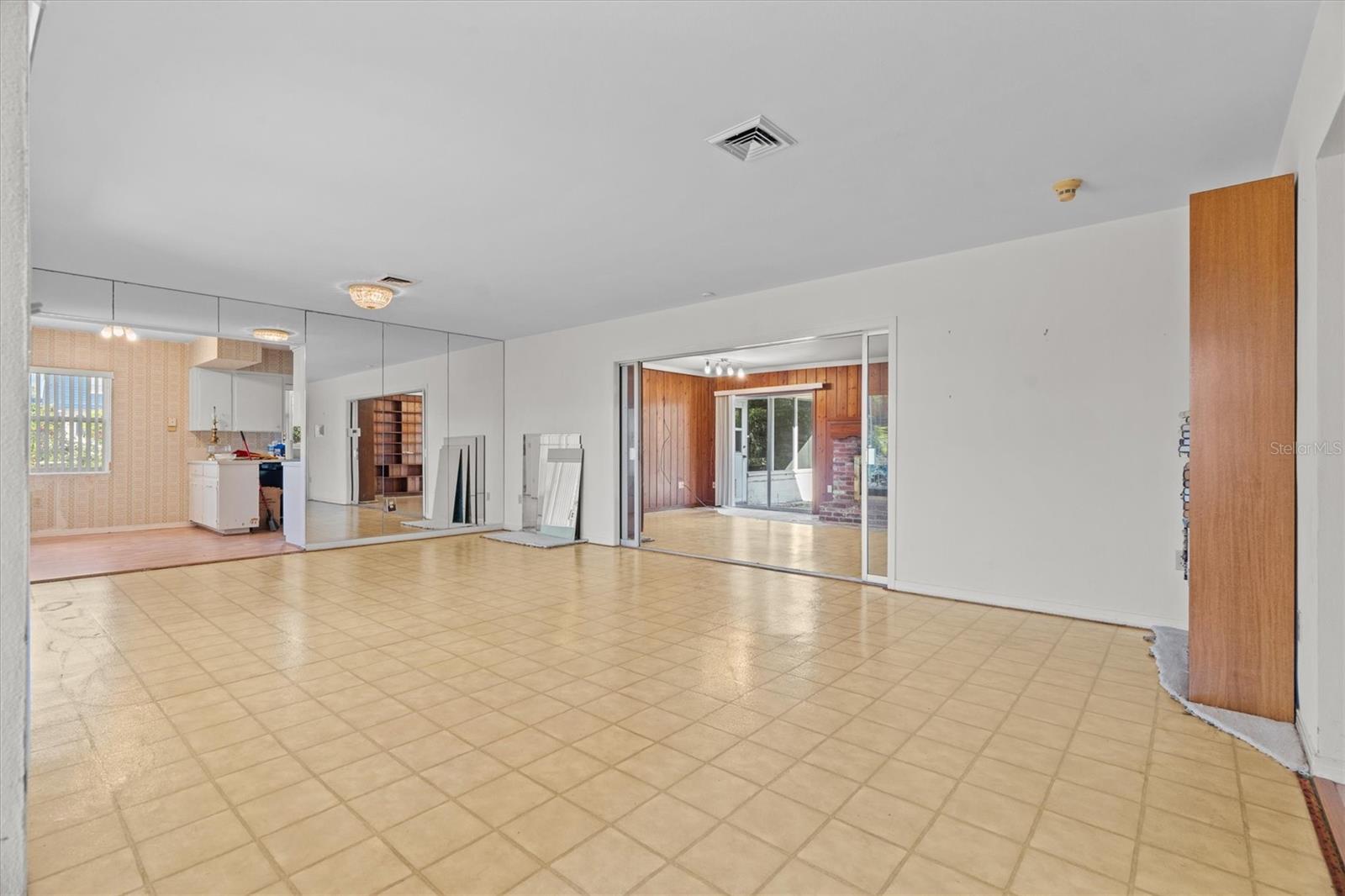 LOCHLEVEN SUB - Residential