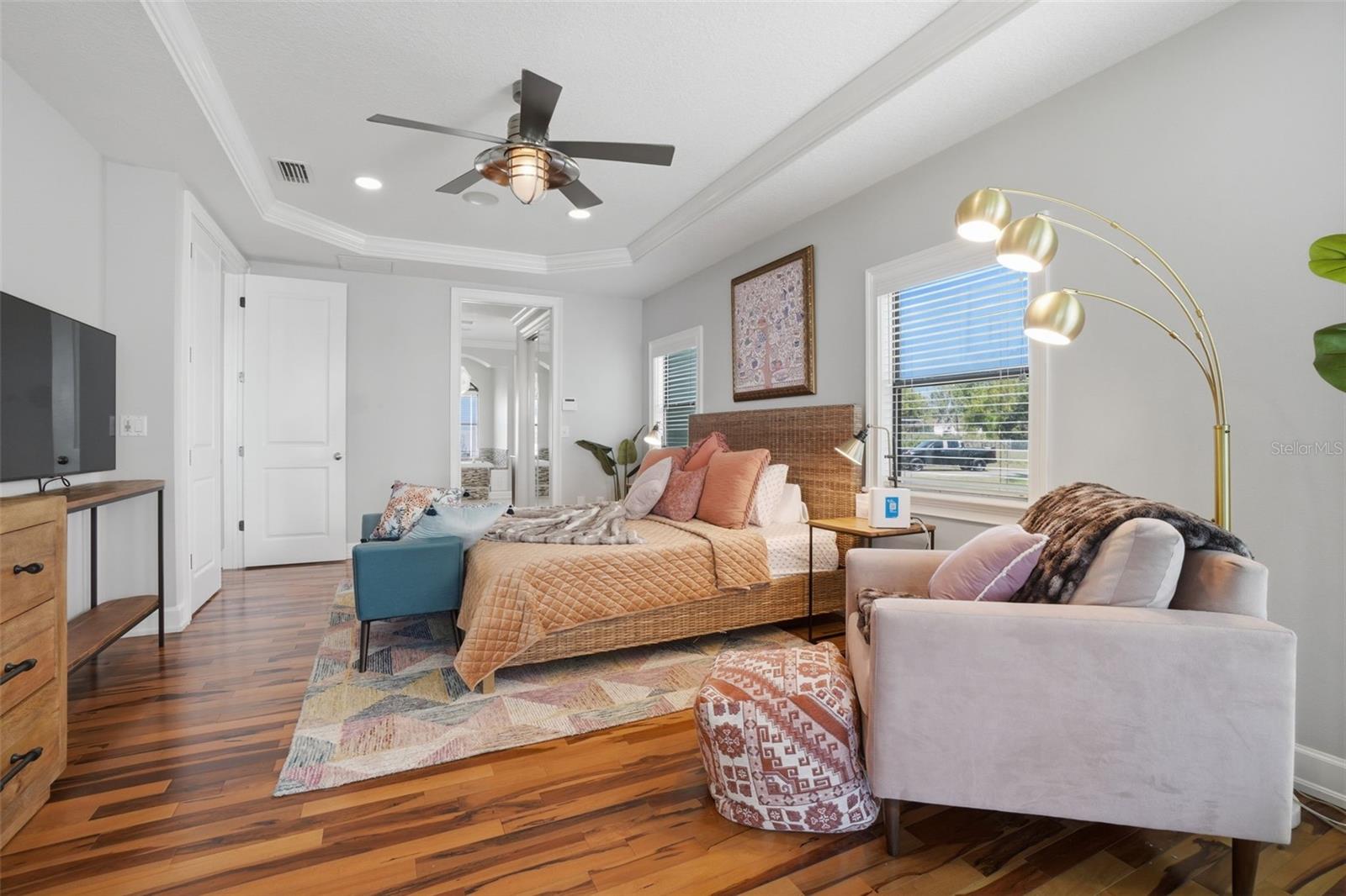 LAKE MILLS SHORES - Residential