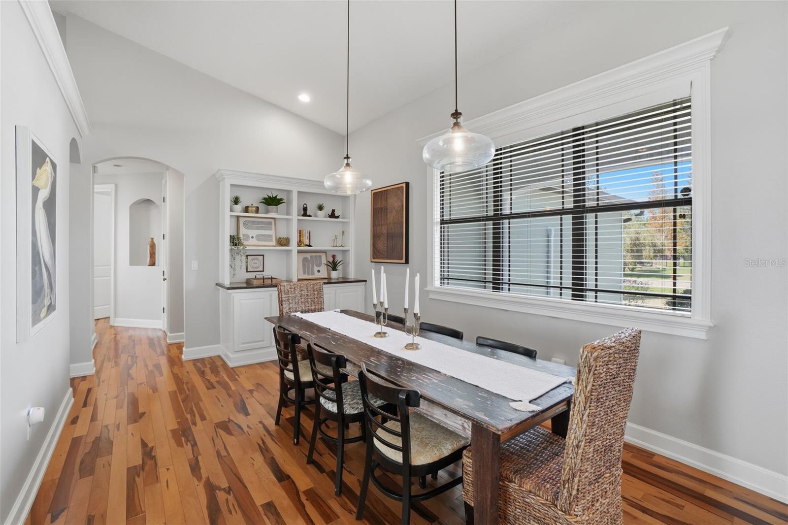 LAKE MILLS SHORES - Residential