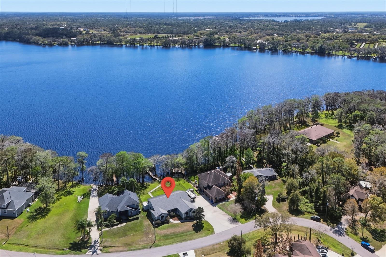 LAKE MILLS SHORES - Residential