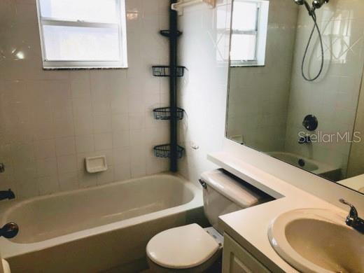 CRISTINA PH I - Residential Lease