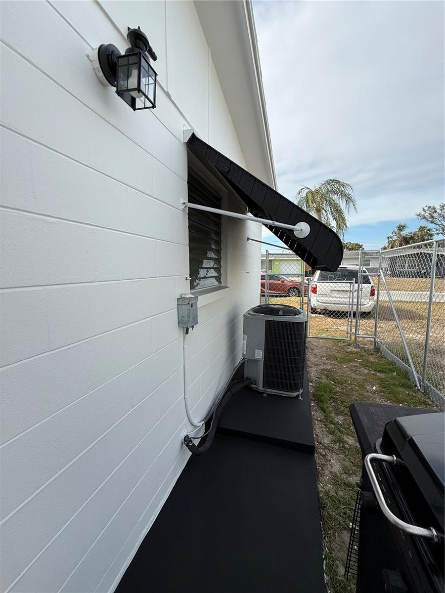 CREST RIDGE GARDENS - Residential