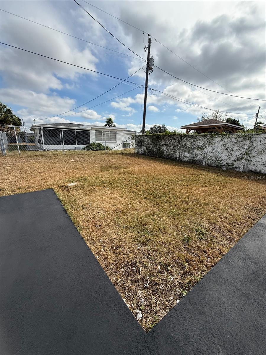 CREST RIDGE GARDENS - Residential