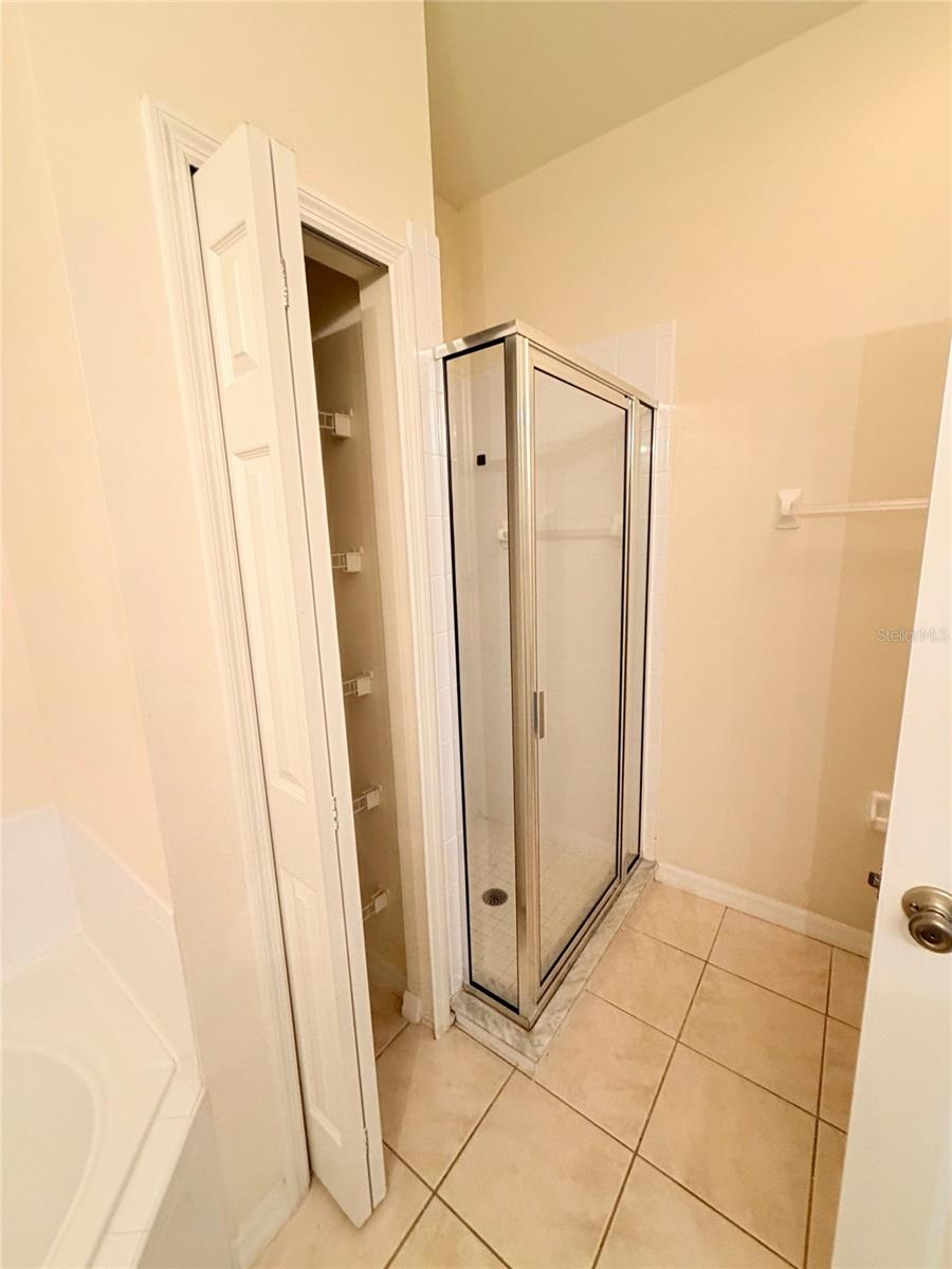 GLENBROOK SUB - Residential