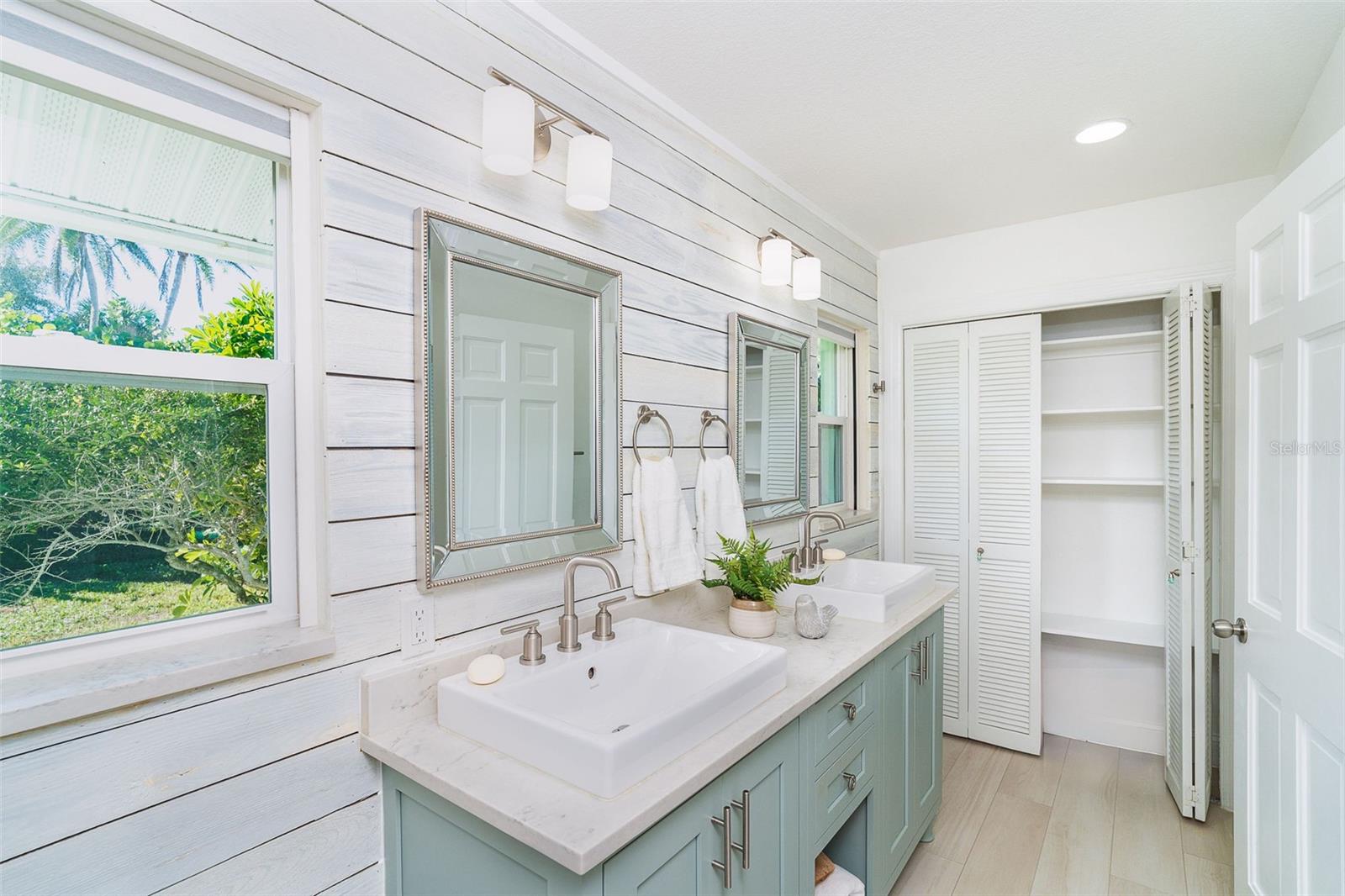 PORTOFINO UNIT 1 - Residential